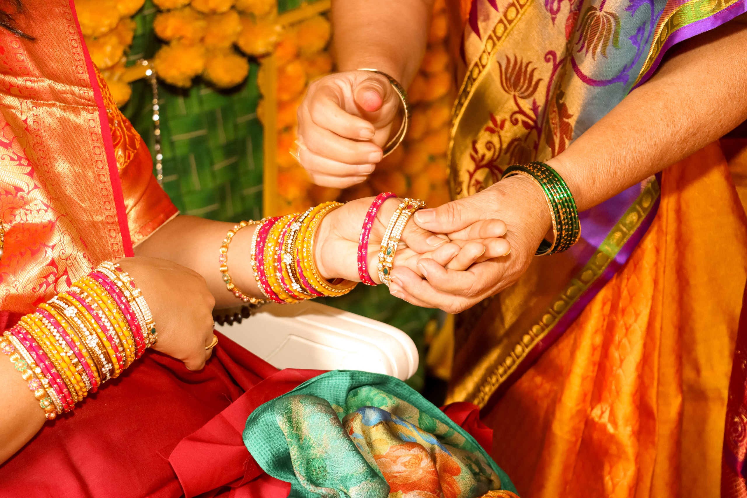 MHCreative is family-oriented photographer based in SYDNEY