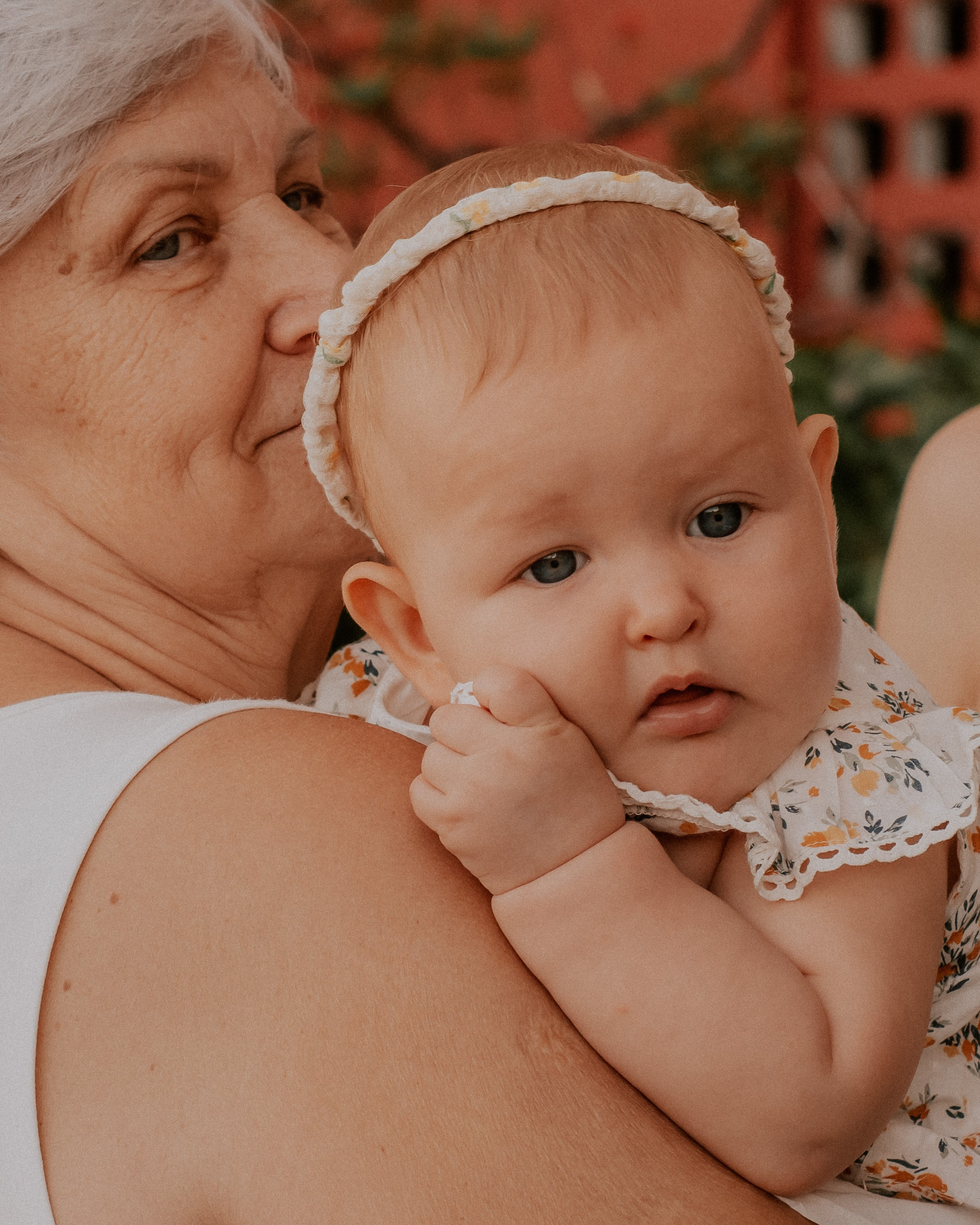 Family photography Yulia and Sonya. Professional portrait photographer in Los Angeles | Axenia Haritonova