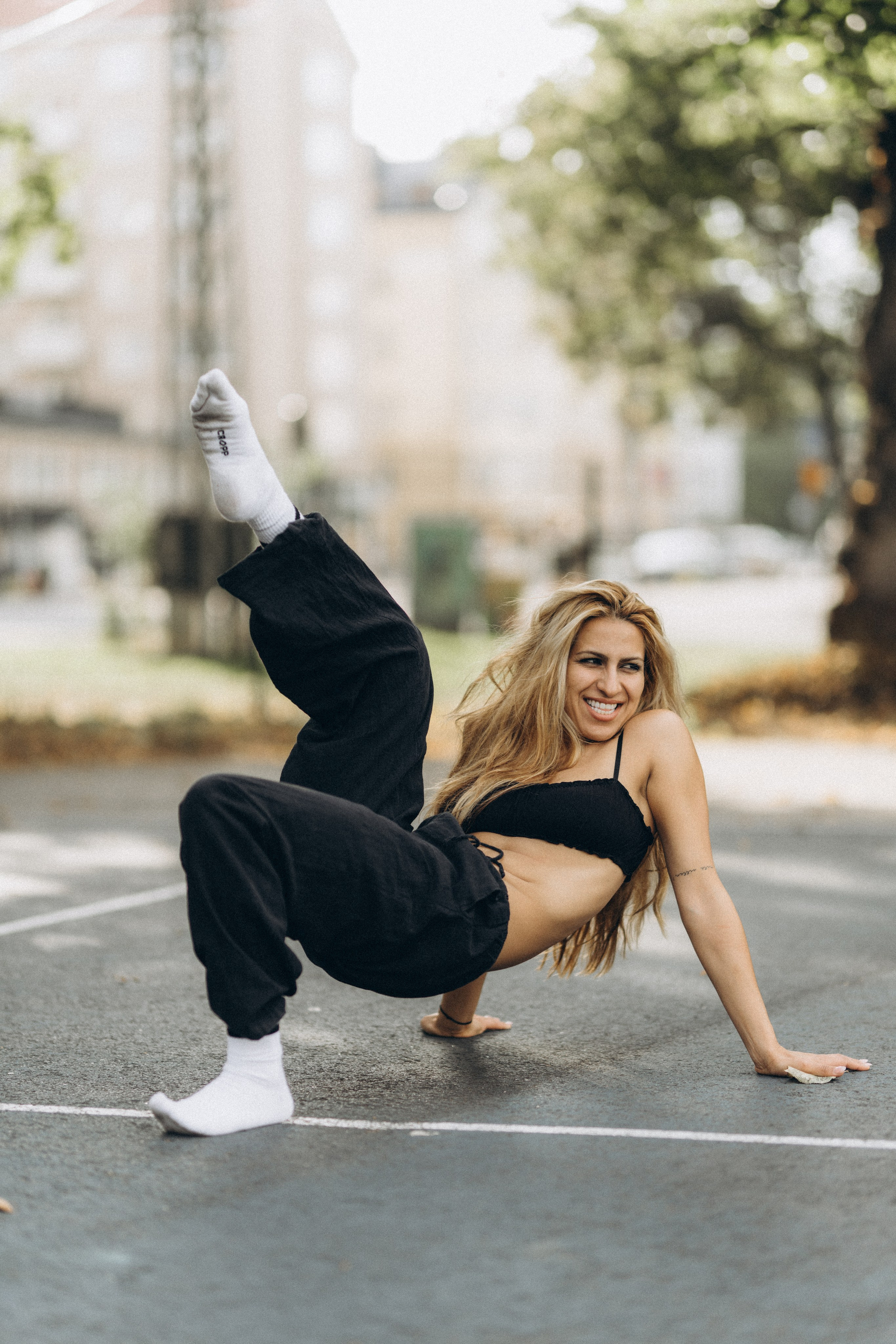 Mitra. Wedding and potrait photographer in Helsinki Vickan O