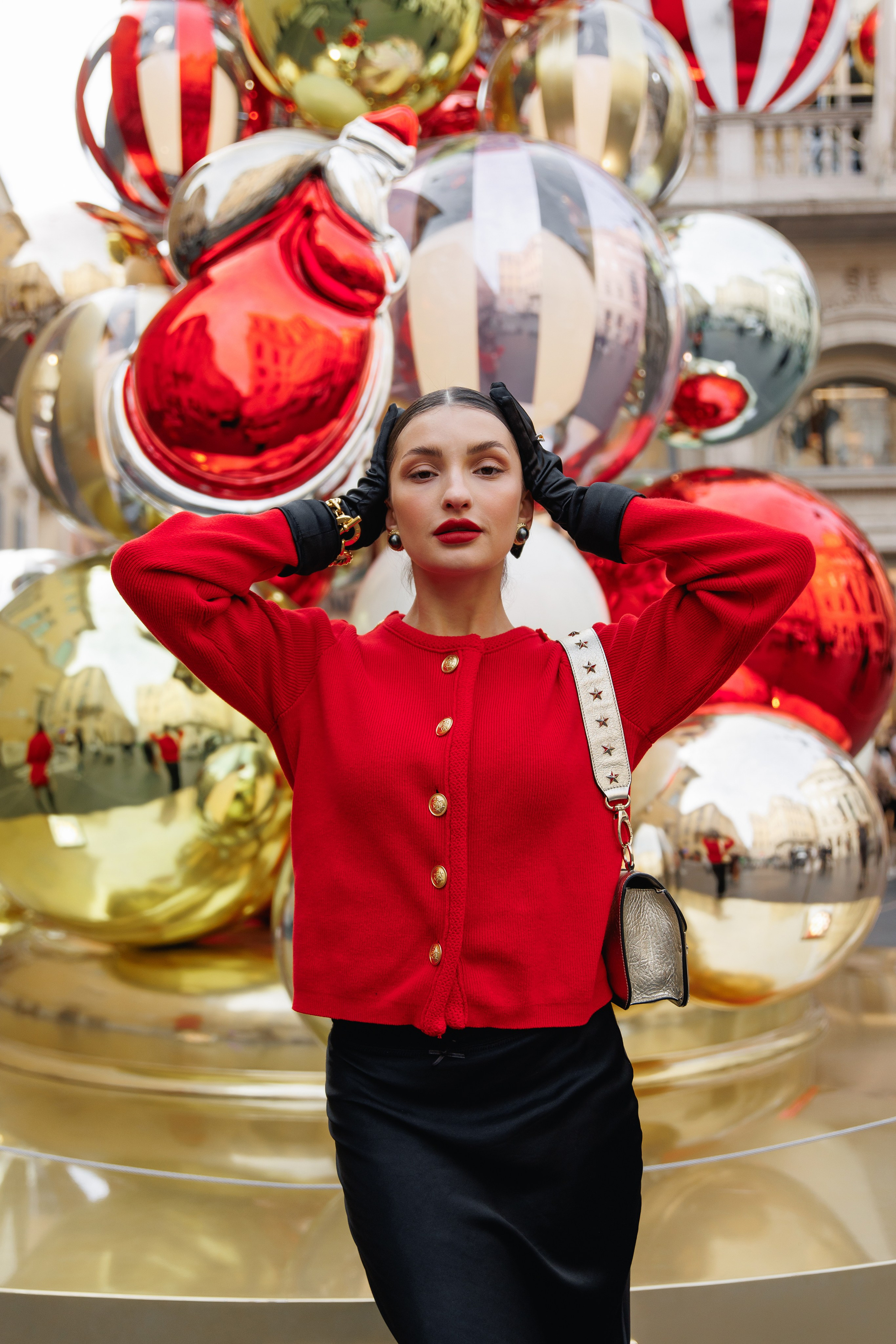 Christmas photoshooting in Rome Couple street christmas shooting Christmast looks style Christmas photoshootingRome christmast Christmas couple looksNew year Photoshooting