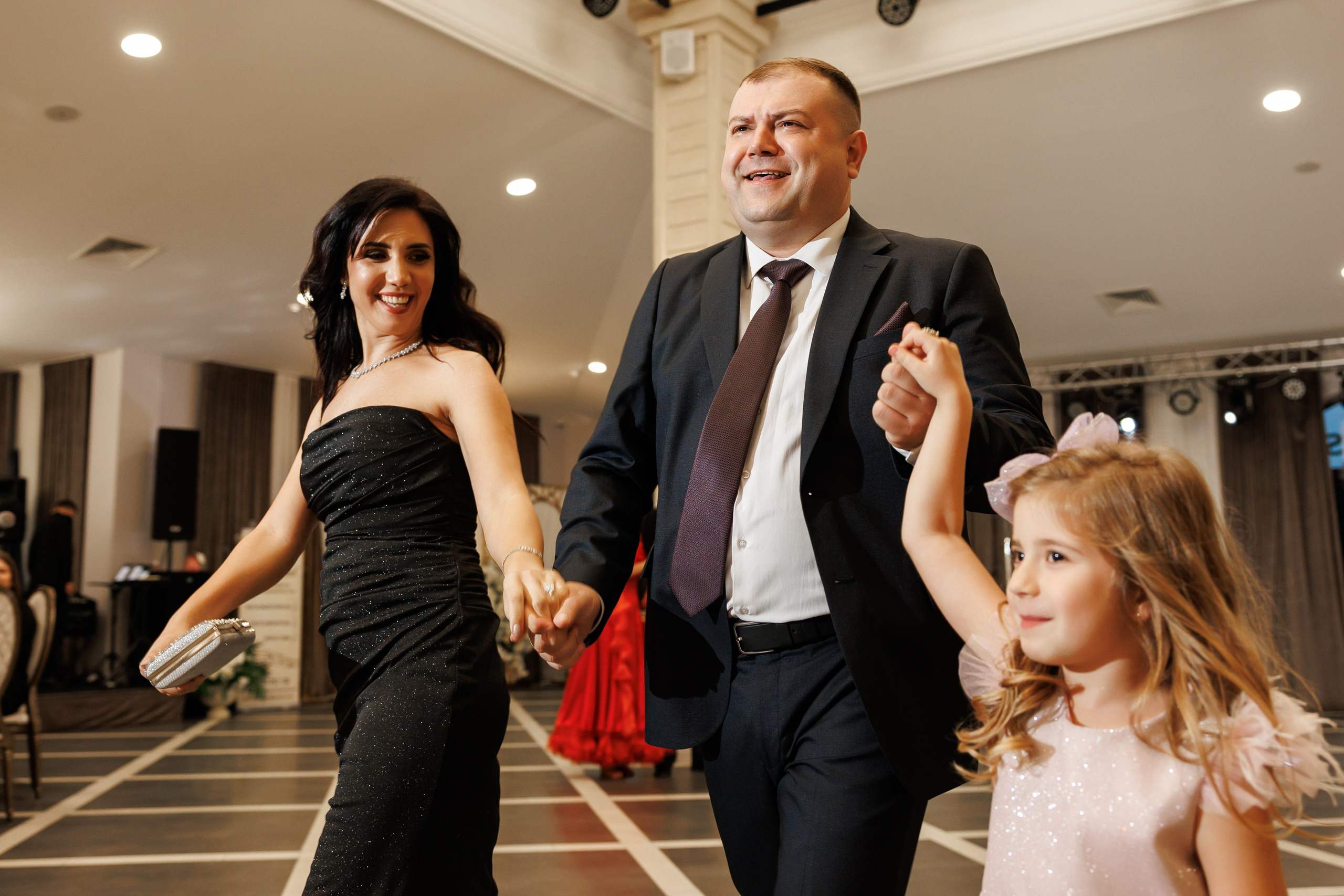 Fotograf nunta chisinau. Dinu Malancea. Dinumalancea.com — fotograf de nunta si familie. Moldova, Romania, UE