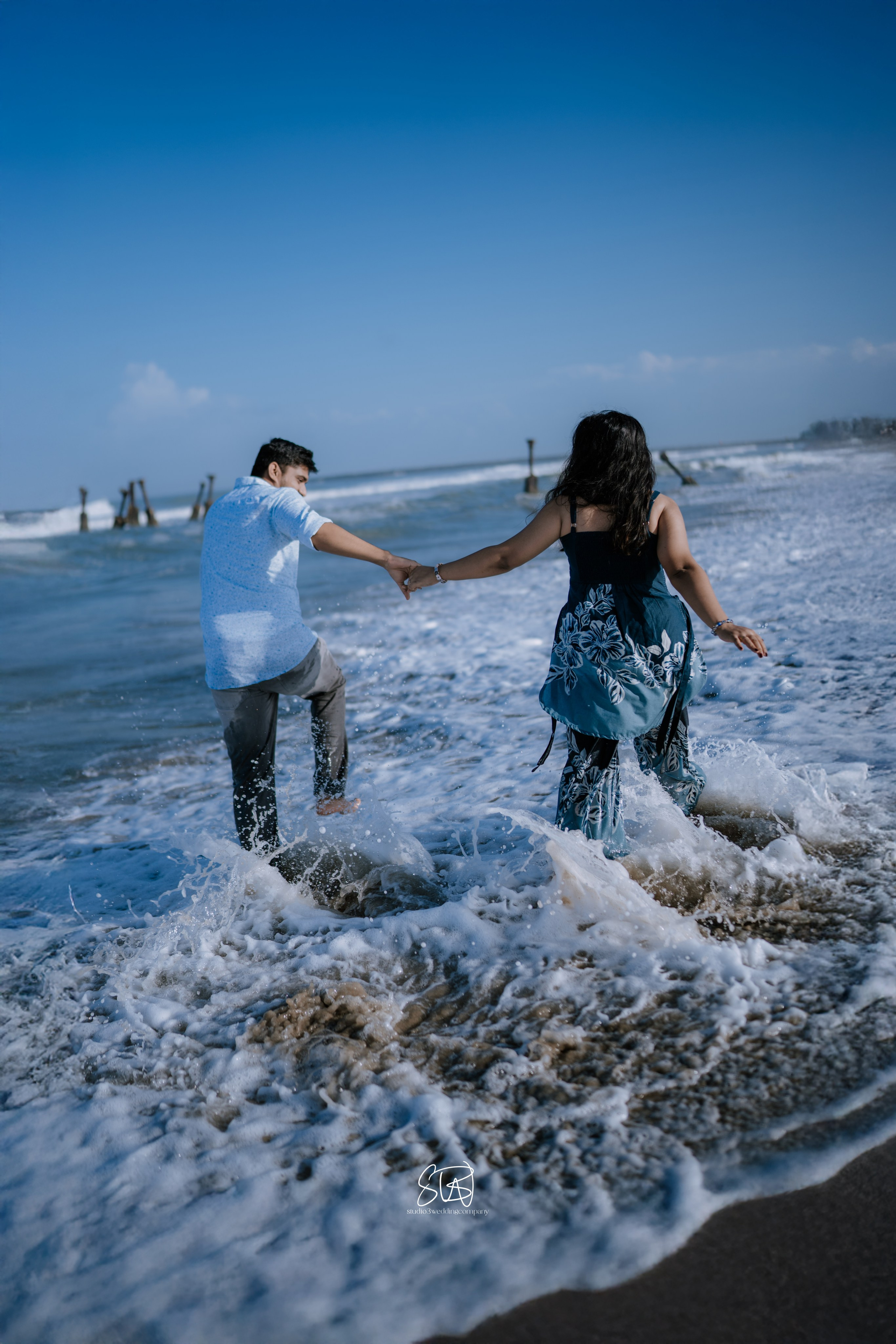 BEACH PREWEDDING. STUDIO3WEDDINGCOMPANY