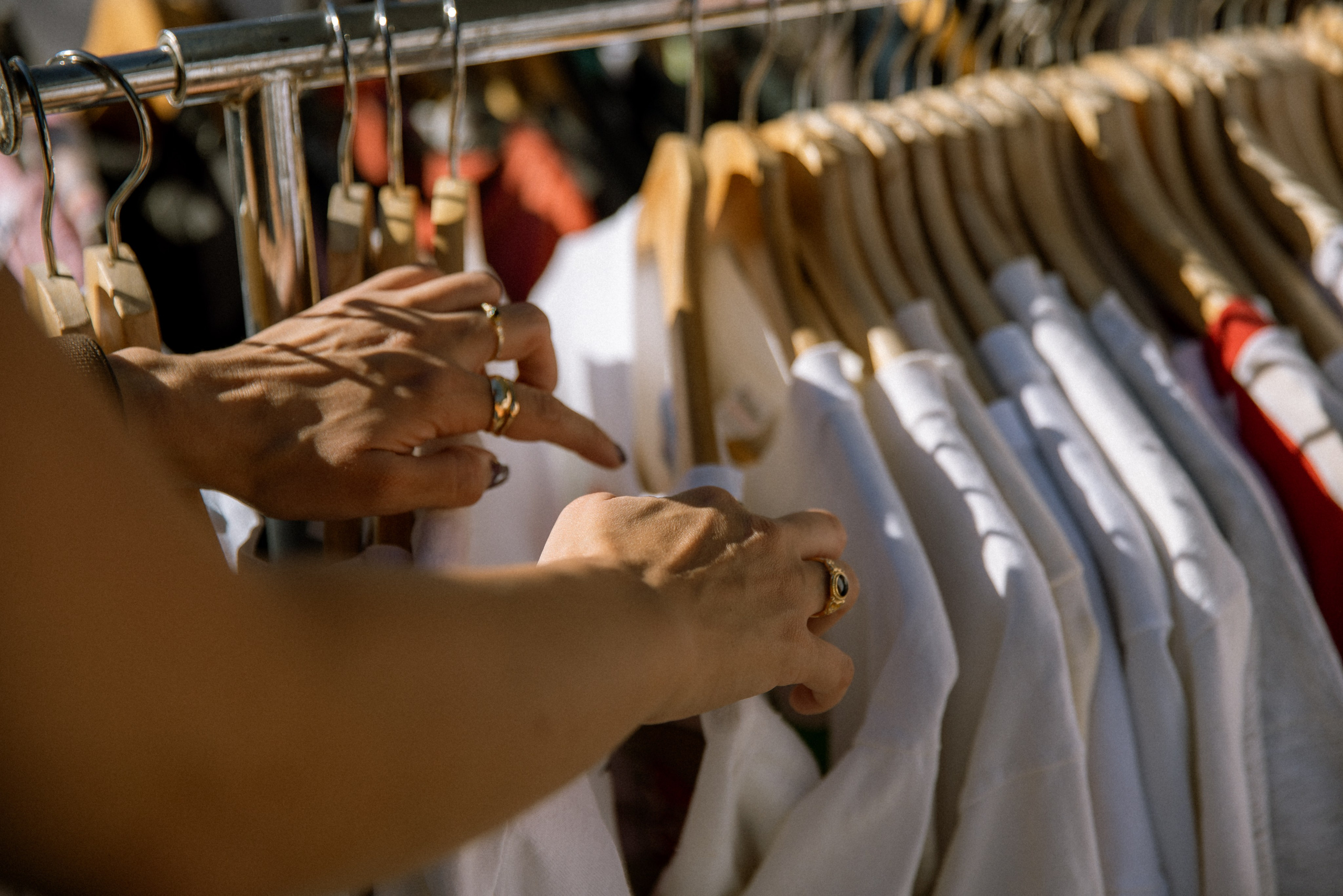 Cara&Georgie | Melrose Trending Post. Photographer in Los Angeles. Julia Ishmuratova