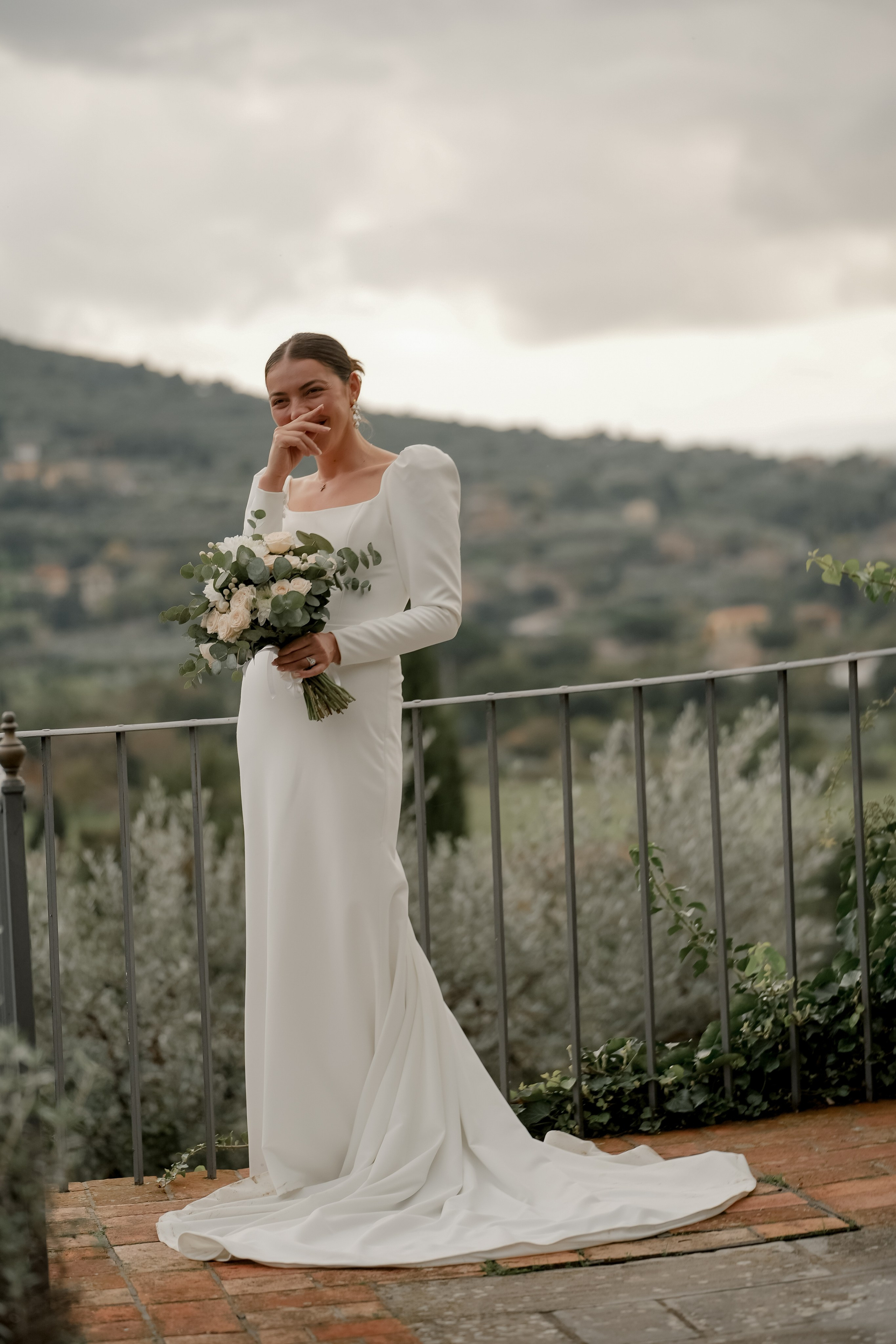 Elopment in Cortona. Villa Falconiere. Wedding Photographer in Italy