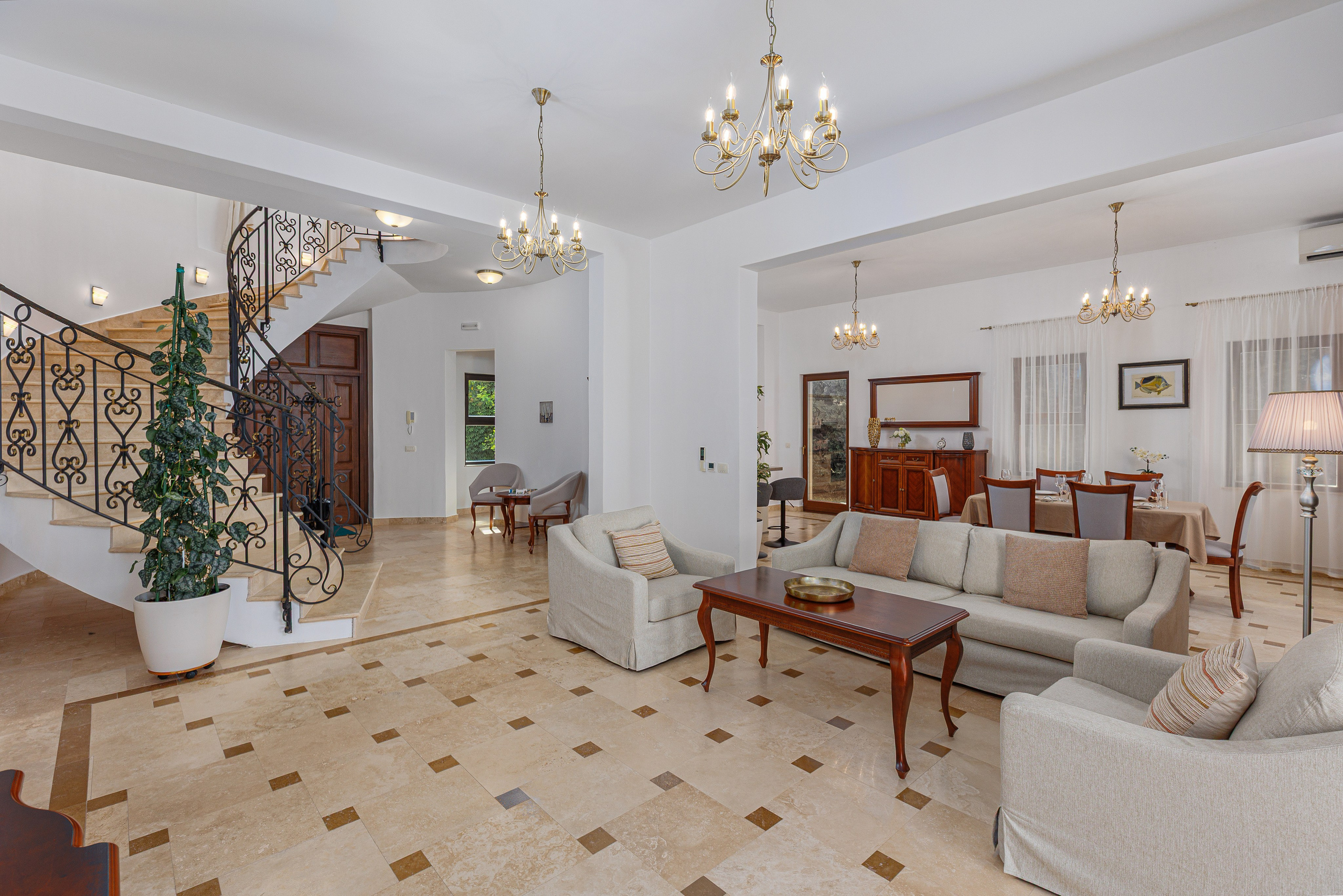 Почему профессиональная съёмка — это выгодное вложение. Фотограф в Черногории Андрей Свитайло