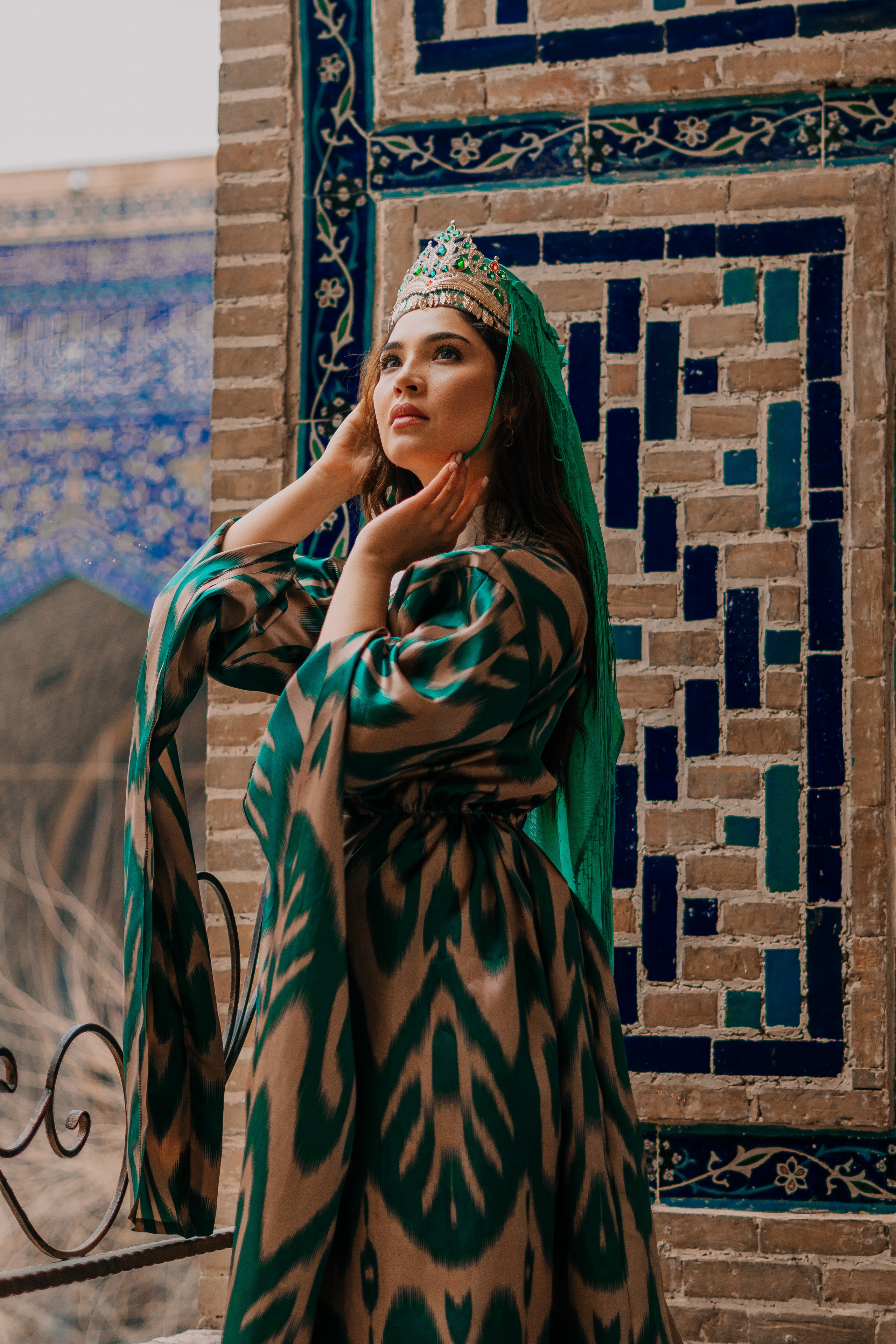 Photo walk on Registan Square. Photographer in Uzbekistan and Samarkand Djasur Marupov