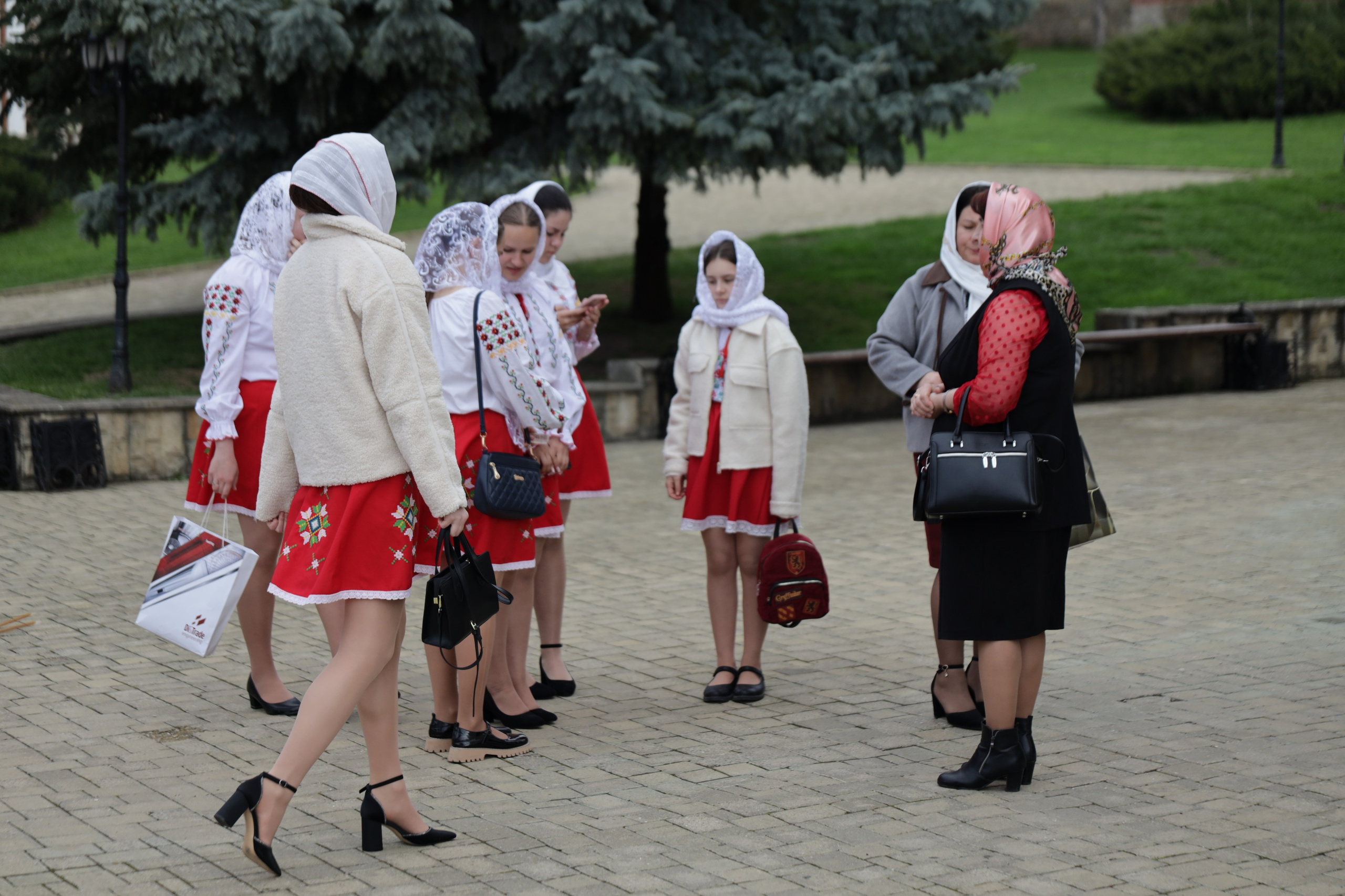 Cântările Învierii-Tradiție și Lumină. Alika Dia- Fotograf în Republica Moldova, Strășeni