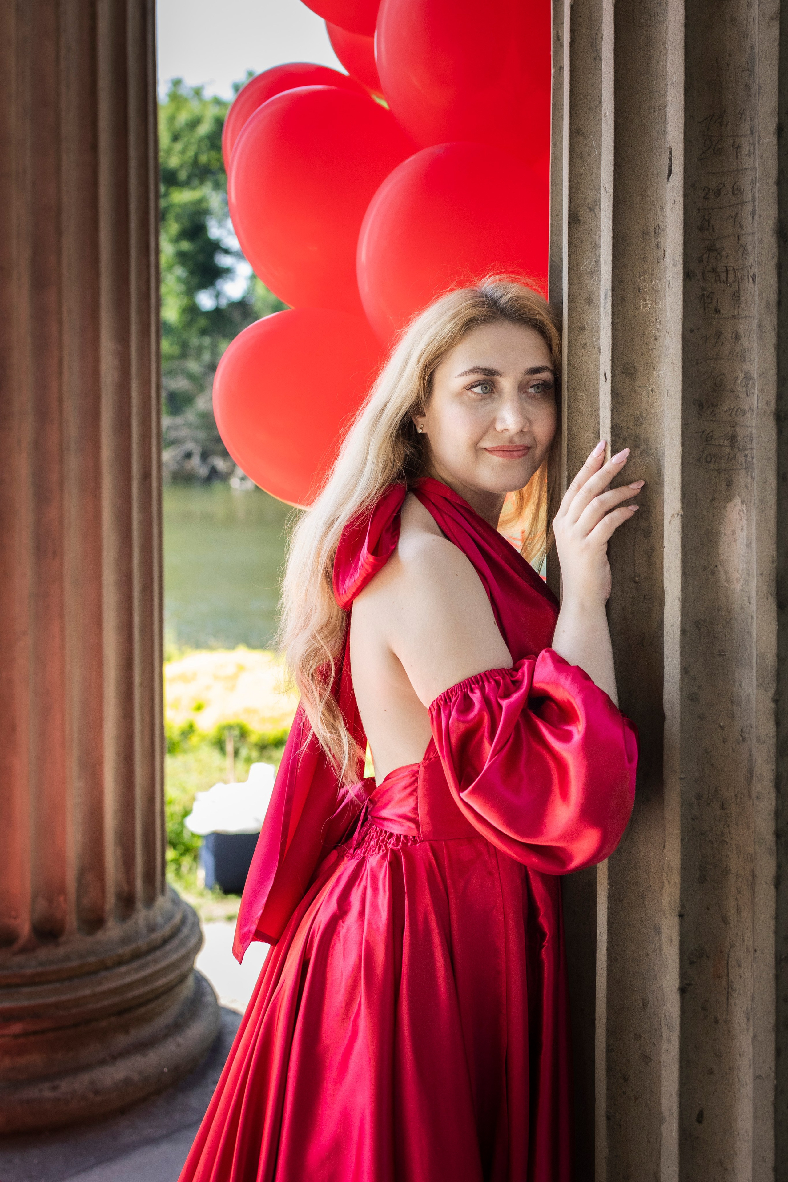 Shopoting with balloons. Photographer in Munich