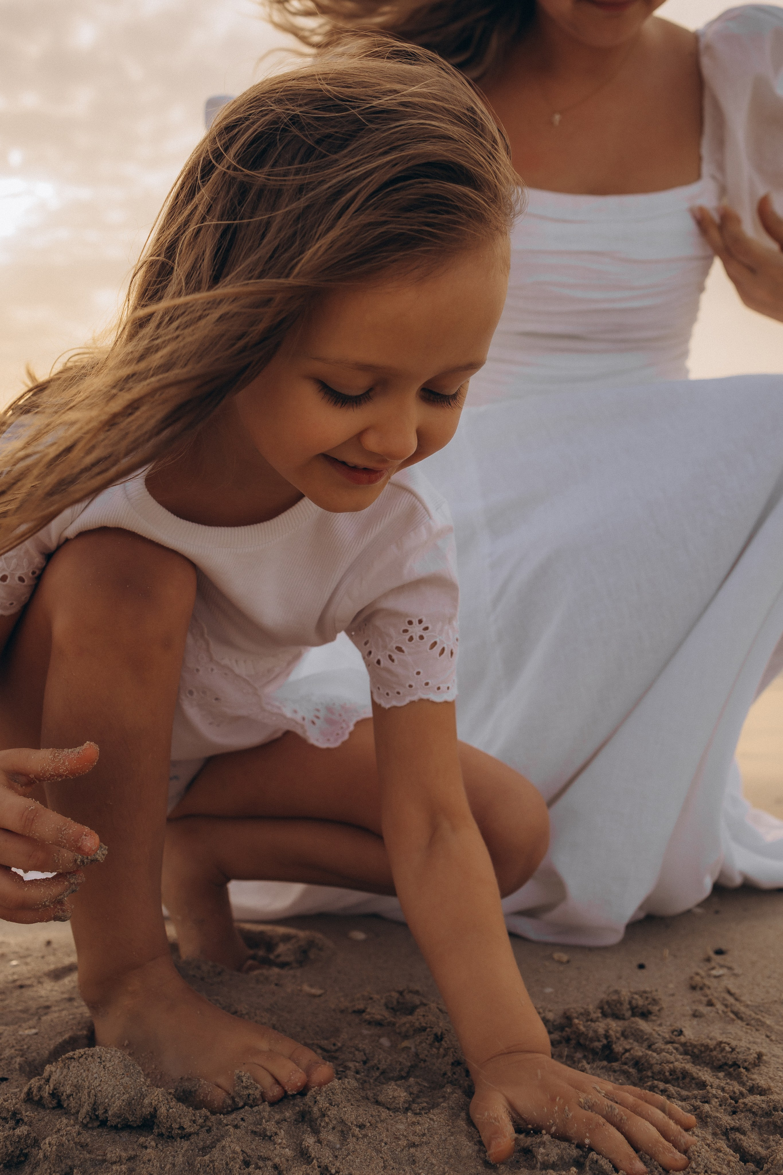 Golden hour family. Birth, Family, Newborn photographer in Dubai| Eliza Baitikova