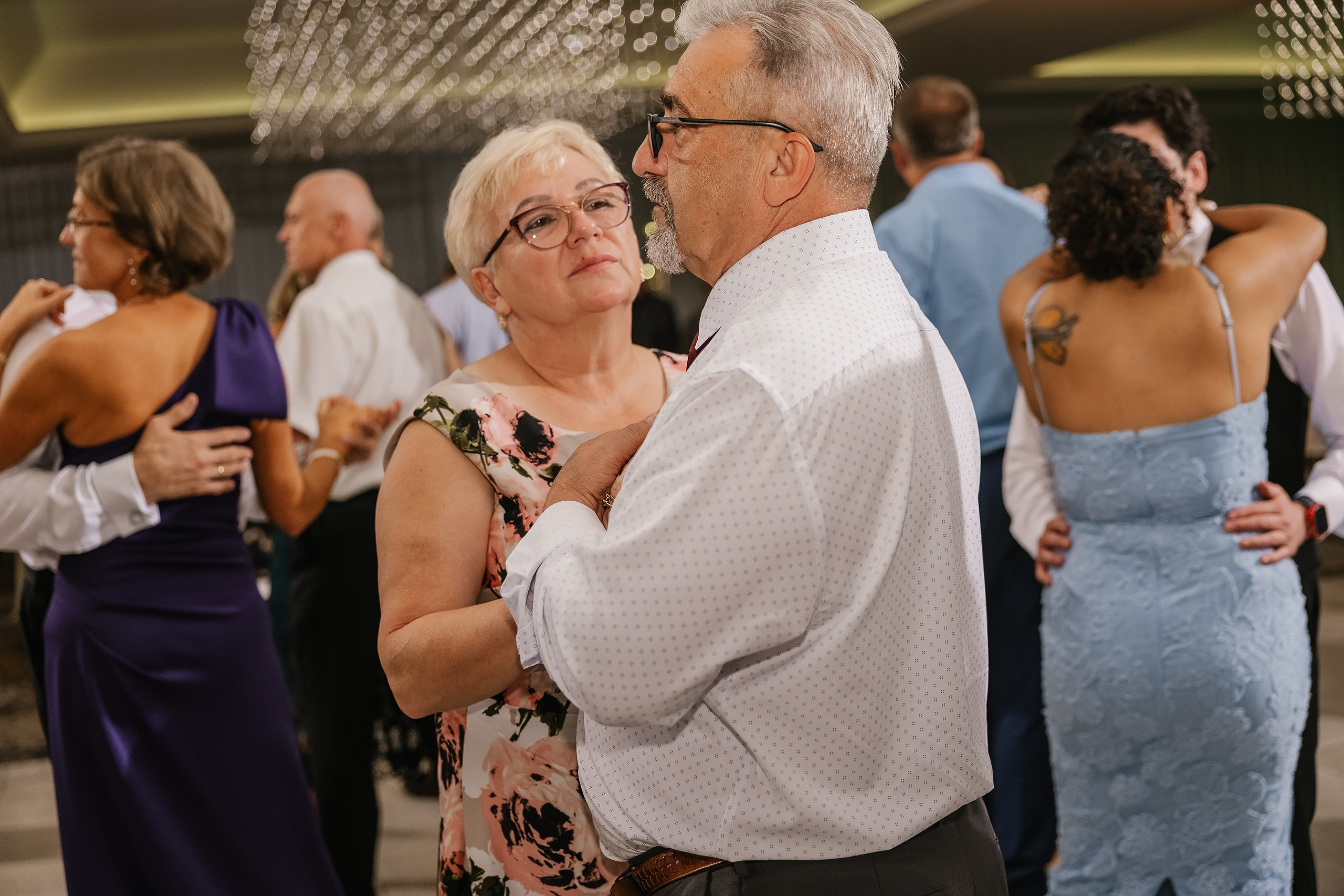 09.06.2025 Wedding. Wedding family event photographer in Chicago Nick Yushevich