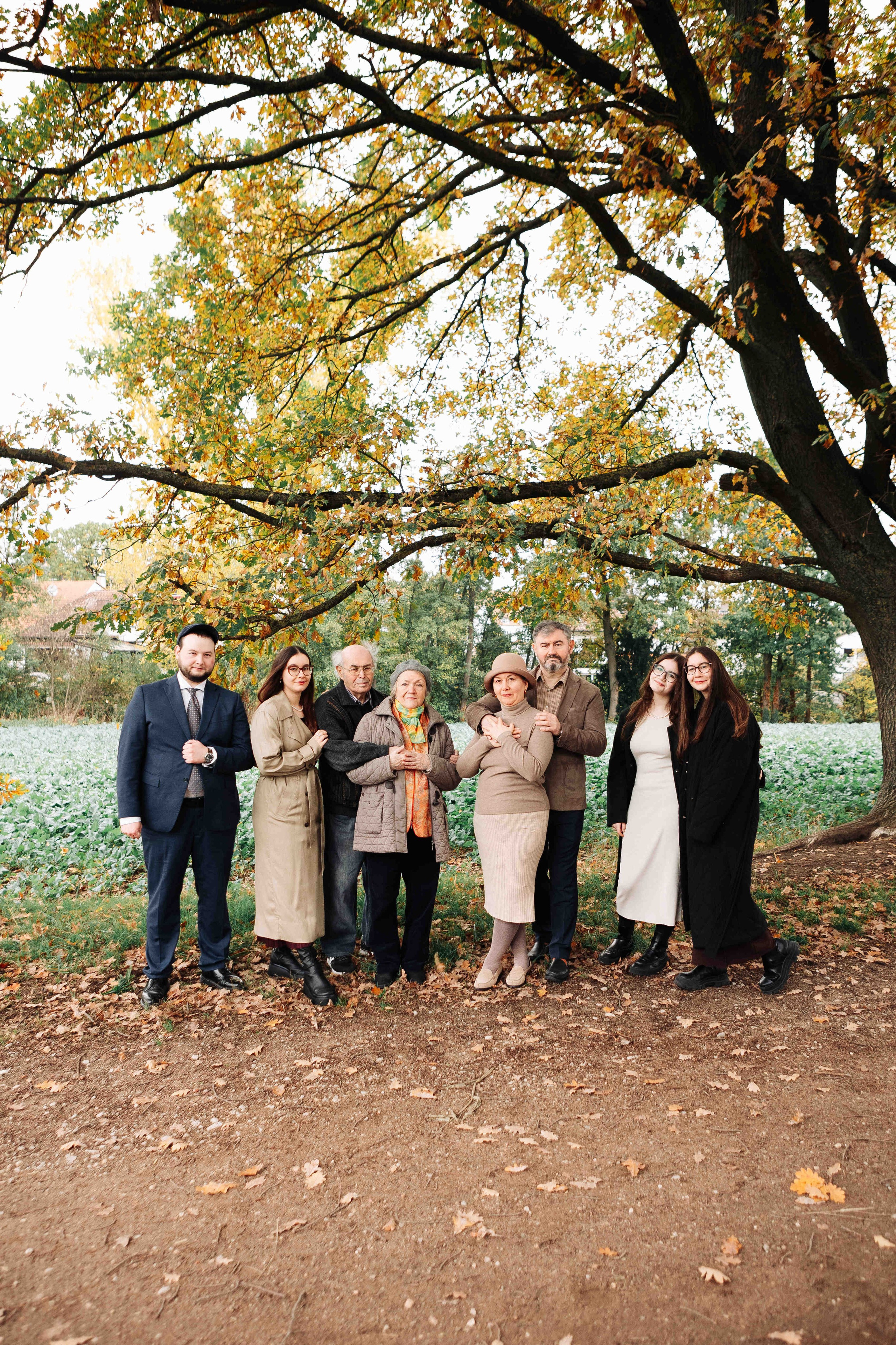 BIG OAK, BIG FAMILY. Https://shi-photo.com/