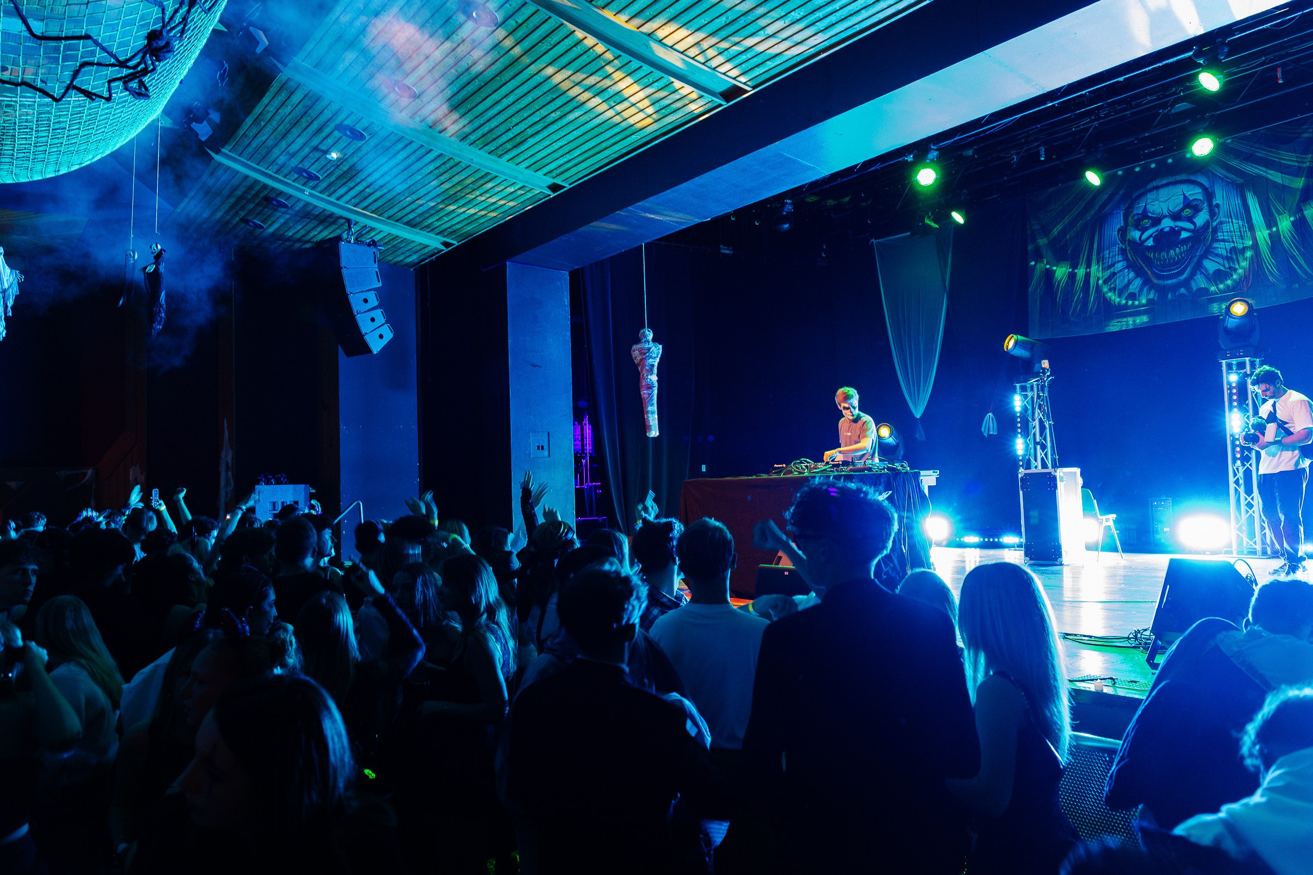 Halloween Telfs 2025. 808Media – Professionelle Foto- und Videografie für Restaurants, Hotels, Events und Hochzeiten in Innsbruck und Tirol