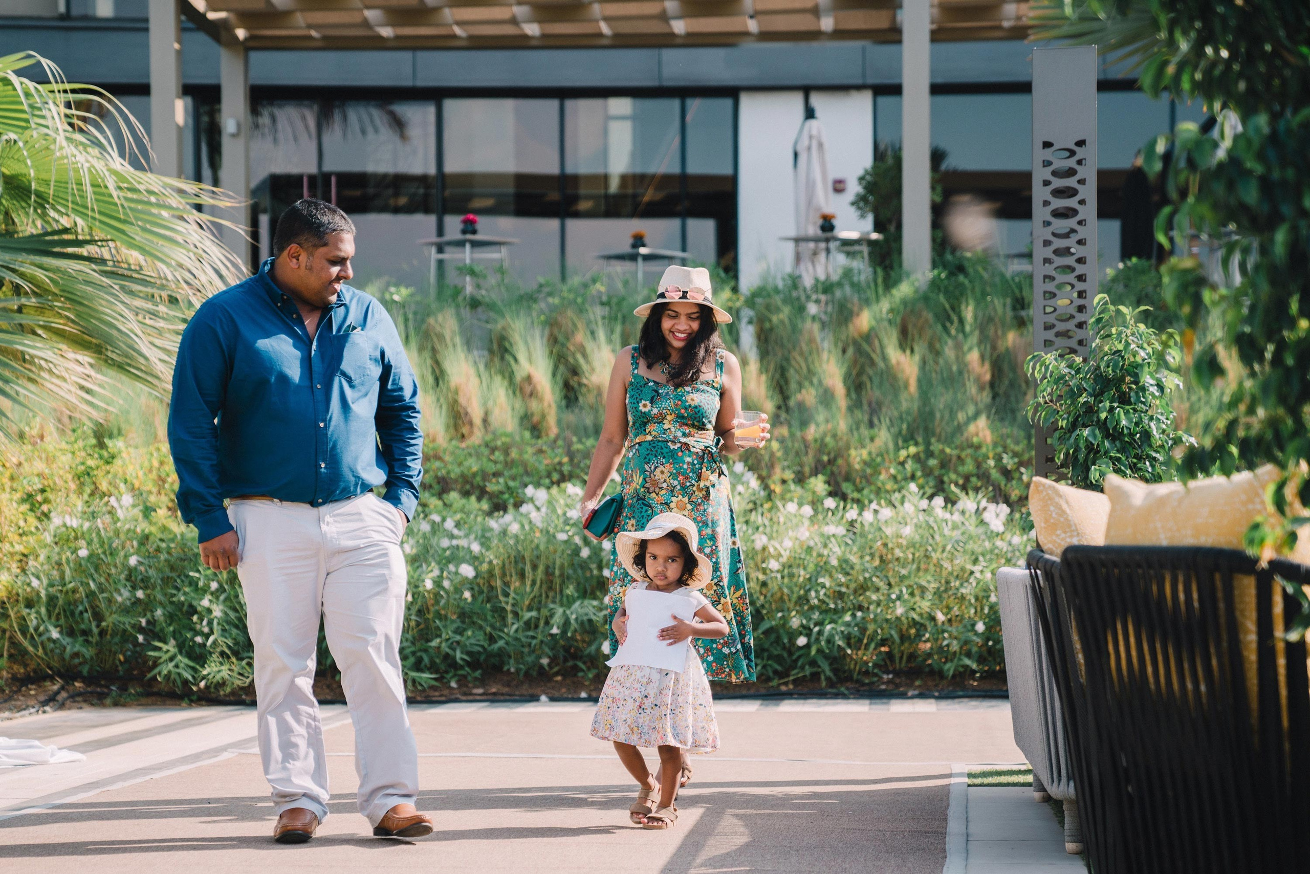 Family photographer available in Dubai and Abu Dhabi