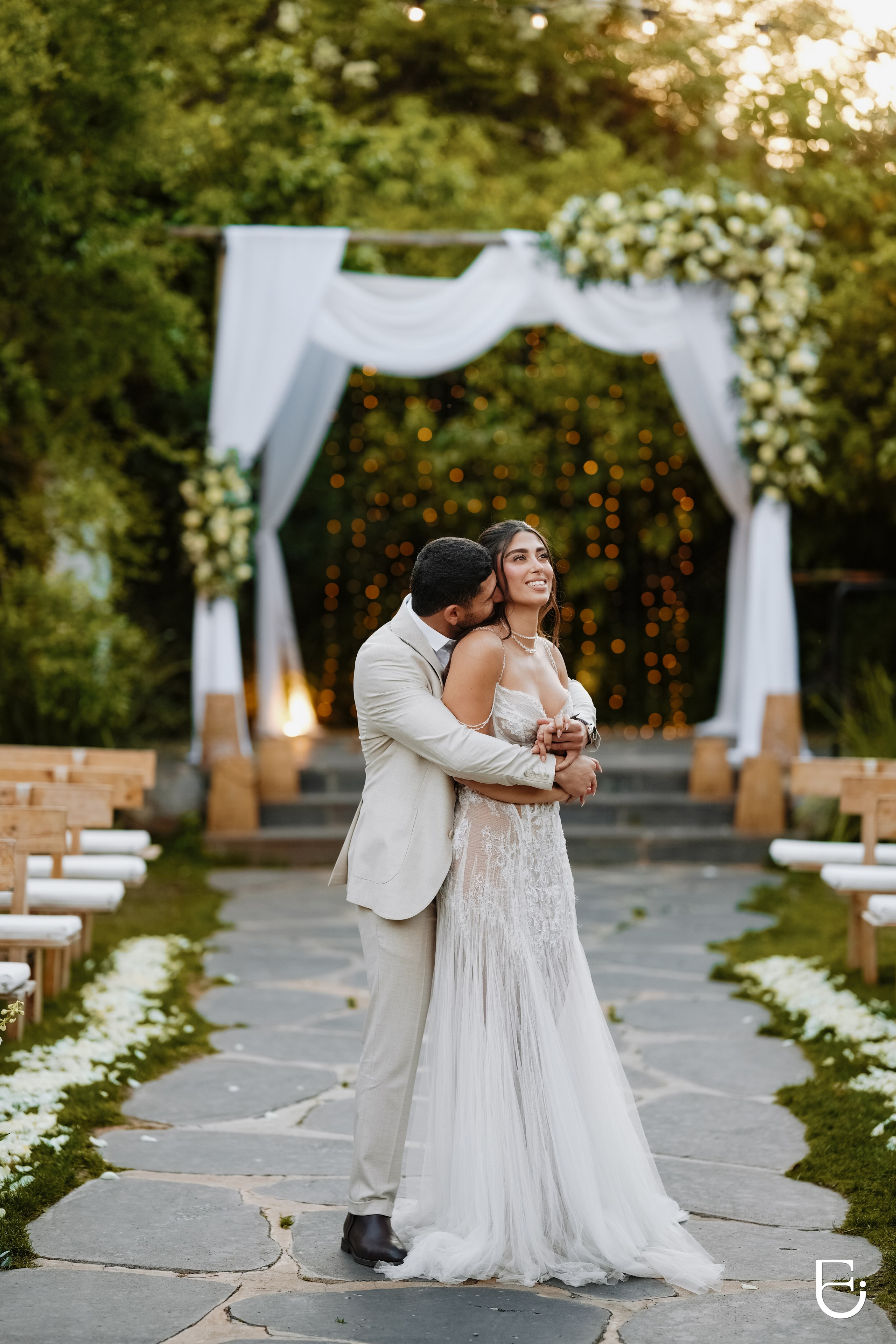 WEDDINGS. CAMELLIA ART PHOTOGRAPHY