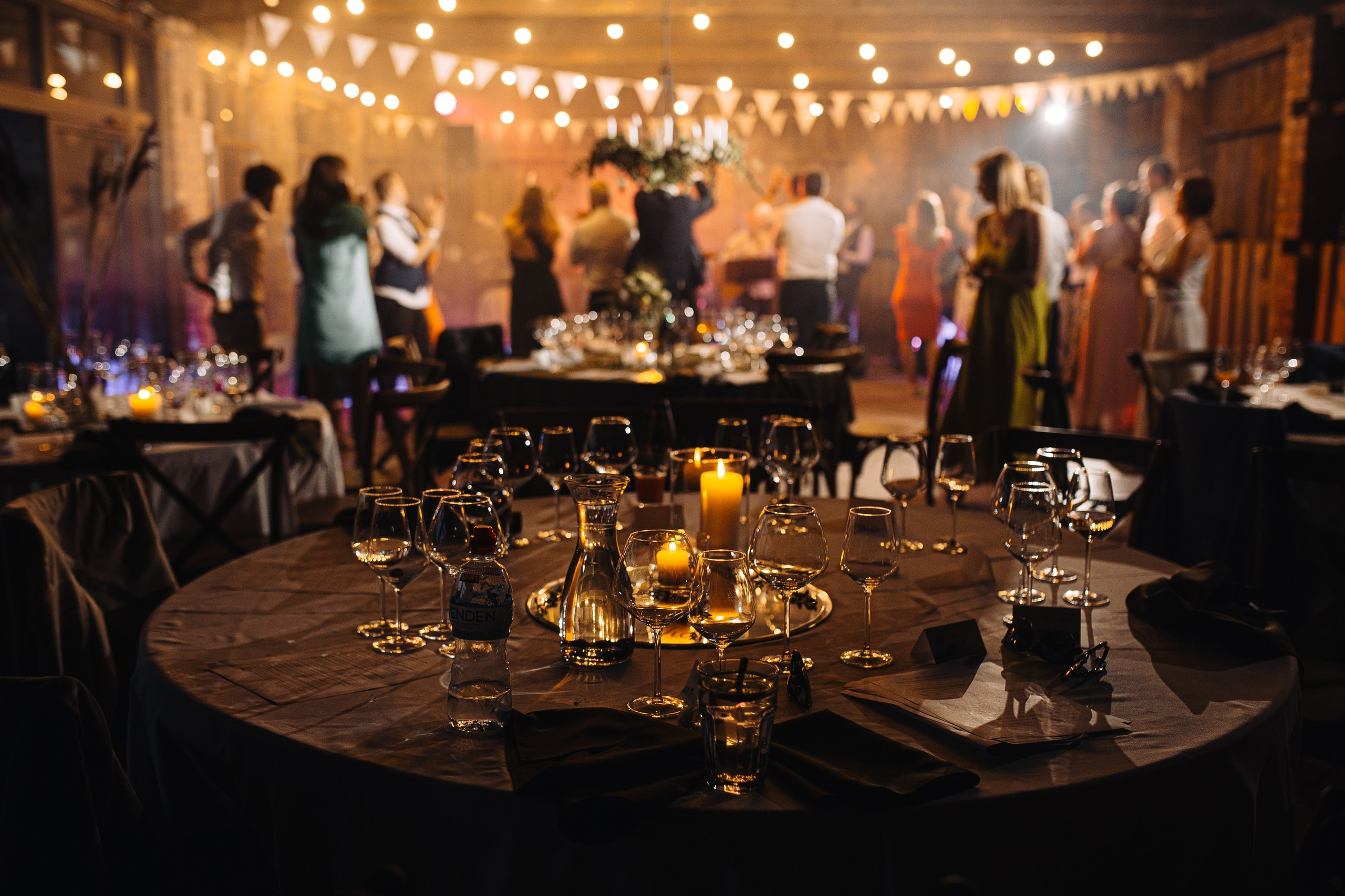 DIEVS SIRDĪ UN VĒJŠ MATOS