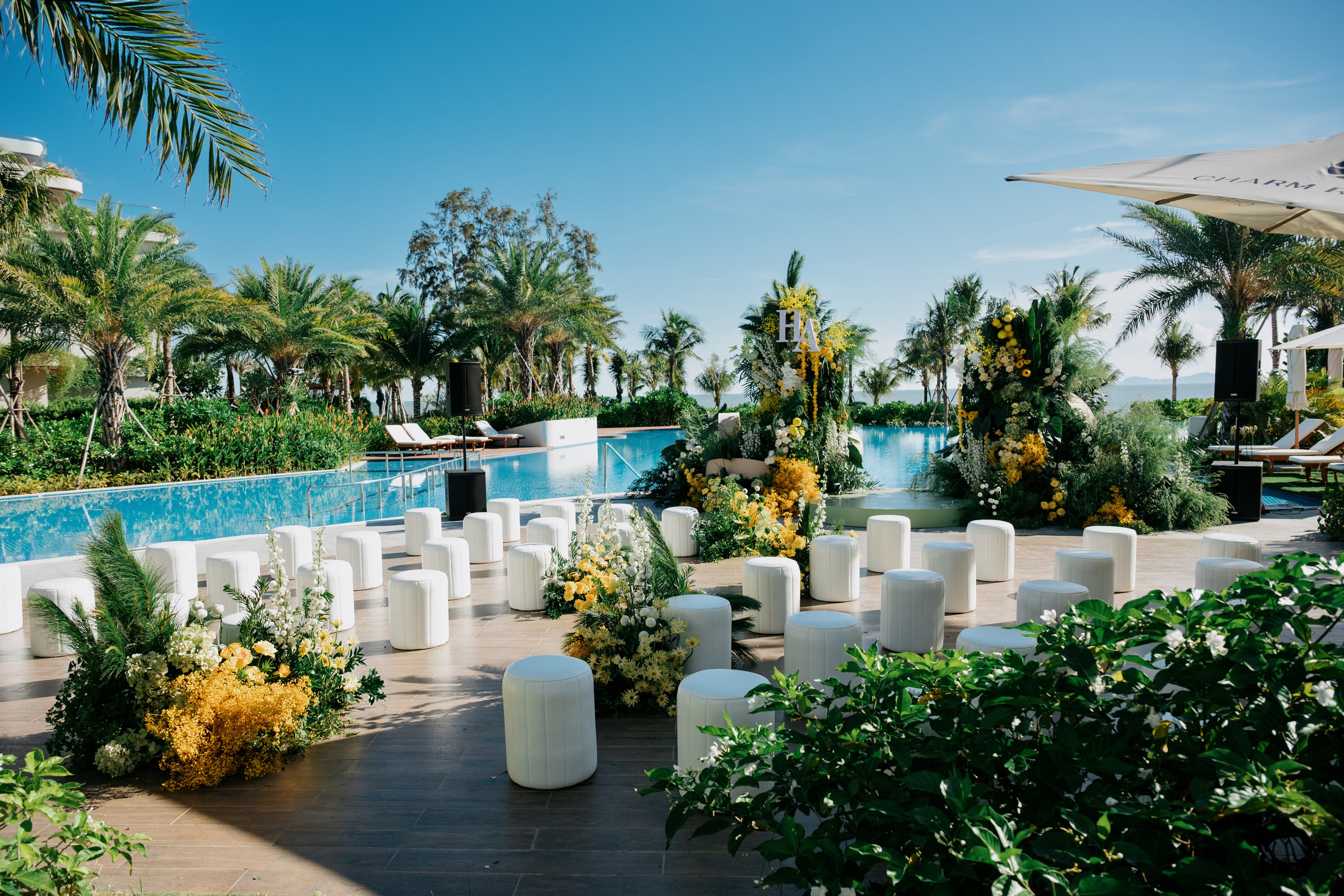 DUC HOANG & HUONG ANH / The Vows. Saigon Wedding Present | Art Beyond Moments