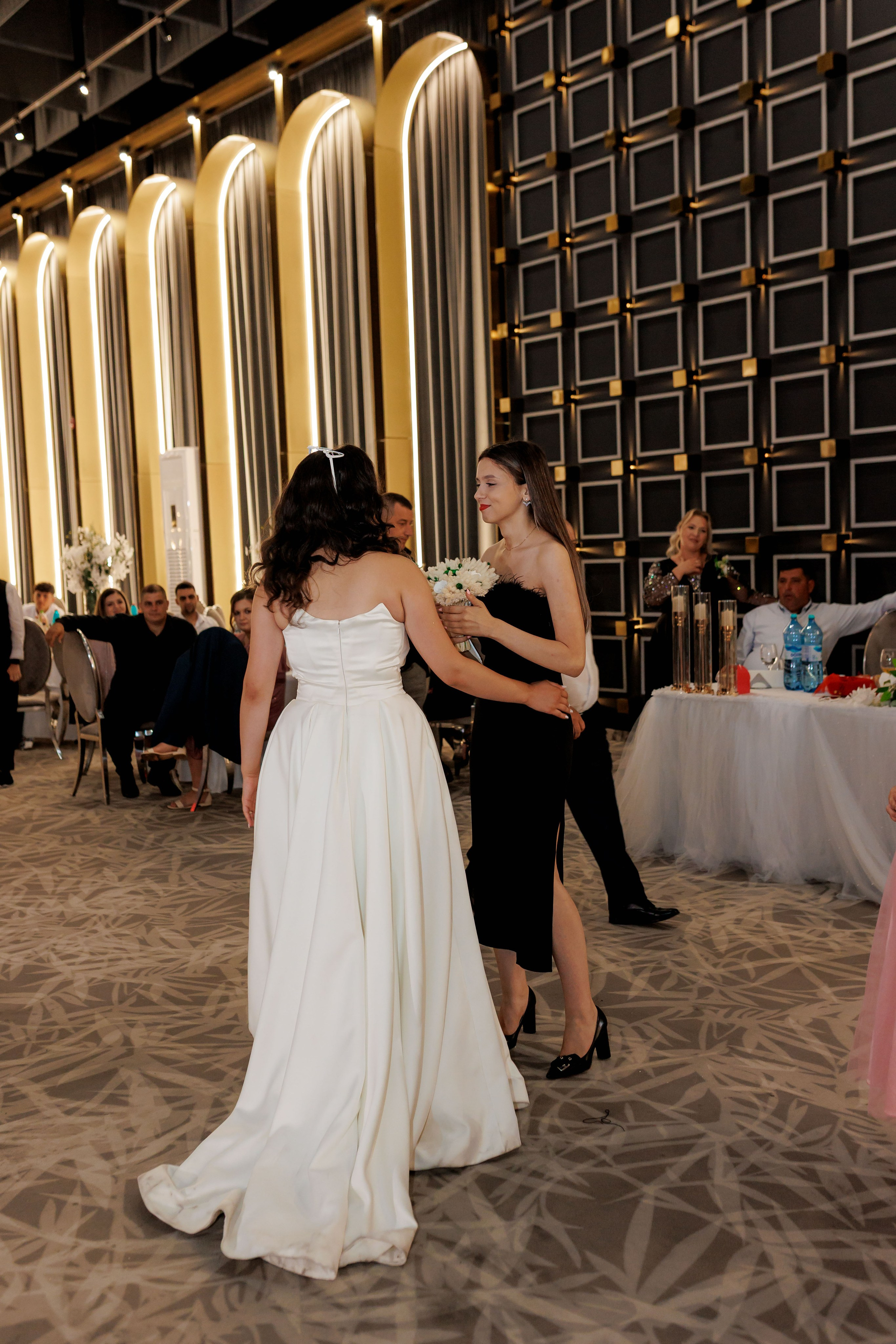 Nunta Nicoleta & Răzvan | Fotografie & Videografie Profesională. Servicii foto-video profesionale, pentru momente de neuitat