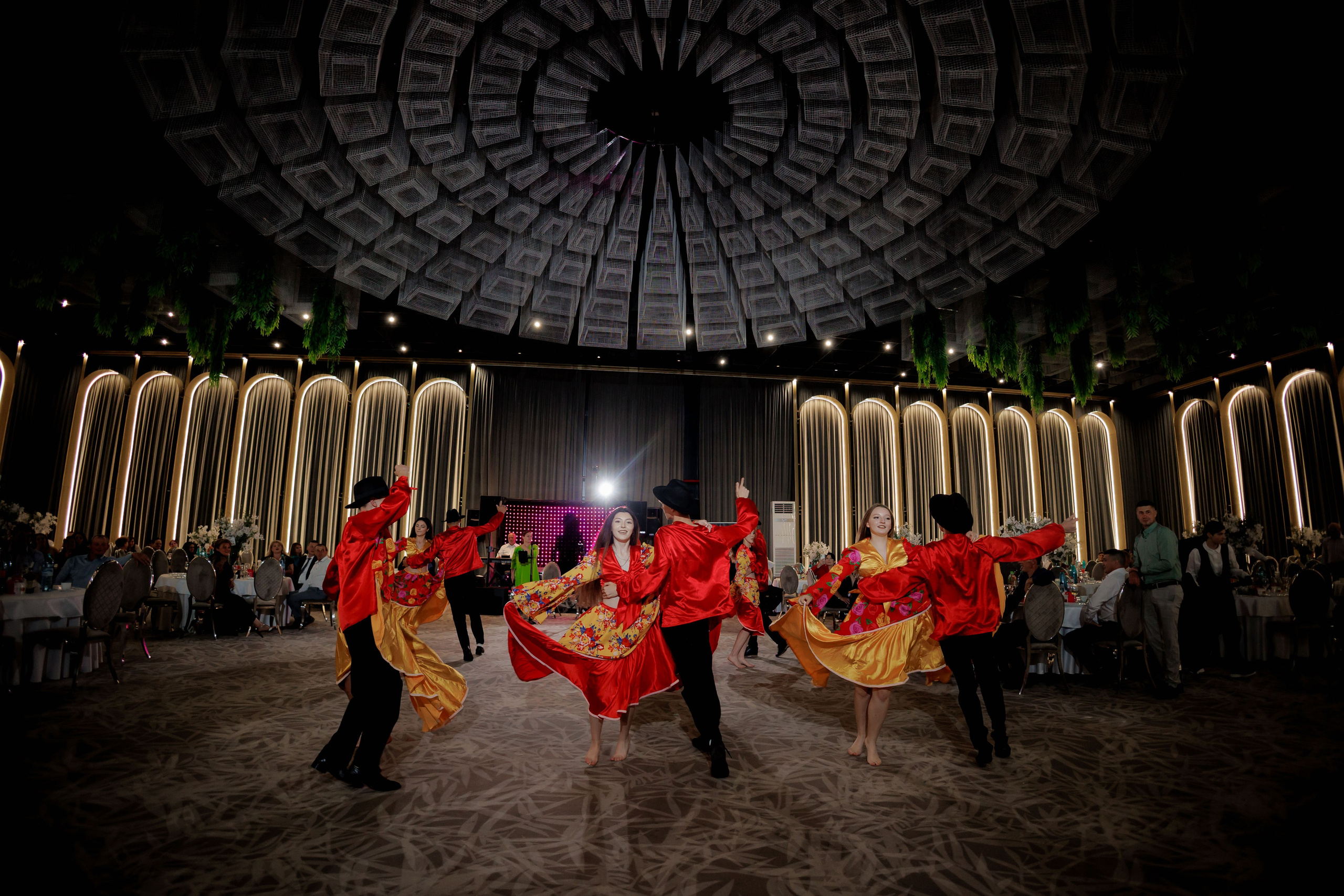 Nunta Nicoleta & Răzvan | Fotografie & Videografie Profesională. Servicii foto-video profesionale, pentru momente de neuitat