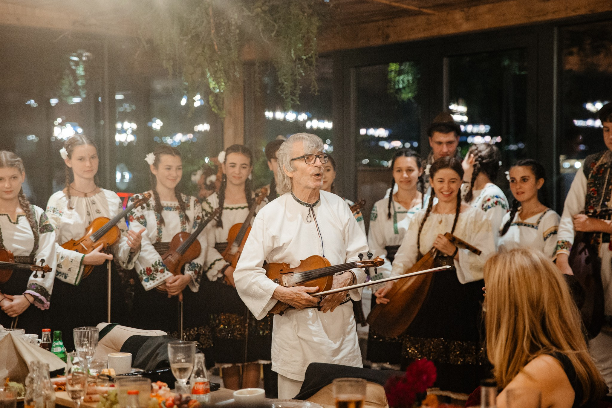 Nunta de Poveste la Sucevița: Cristi și Andreea. Servicii foto-video profesionale, pentru momente de neuitat