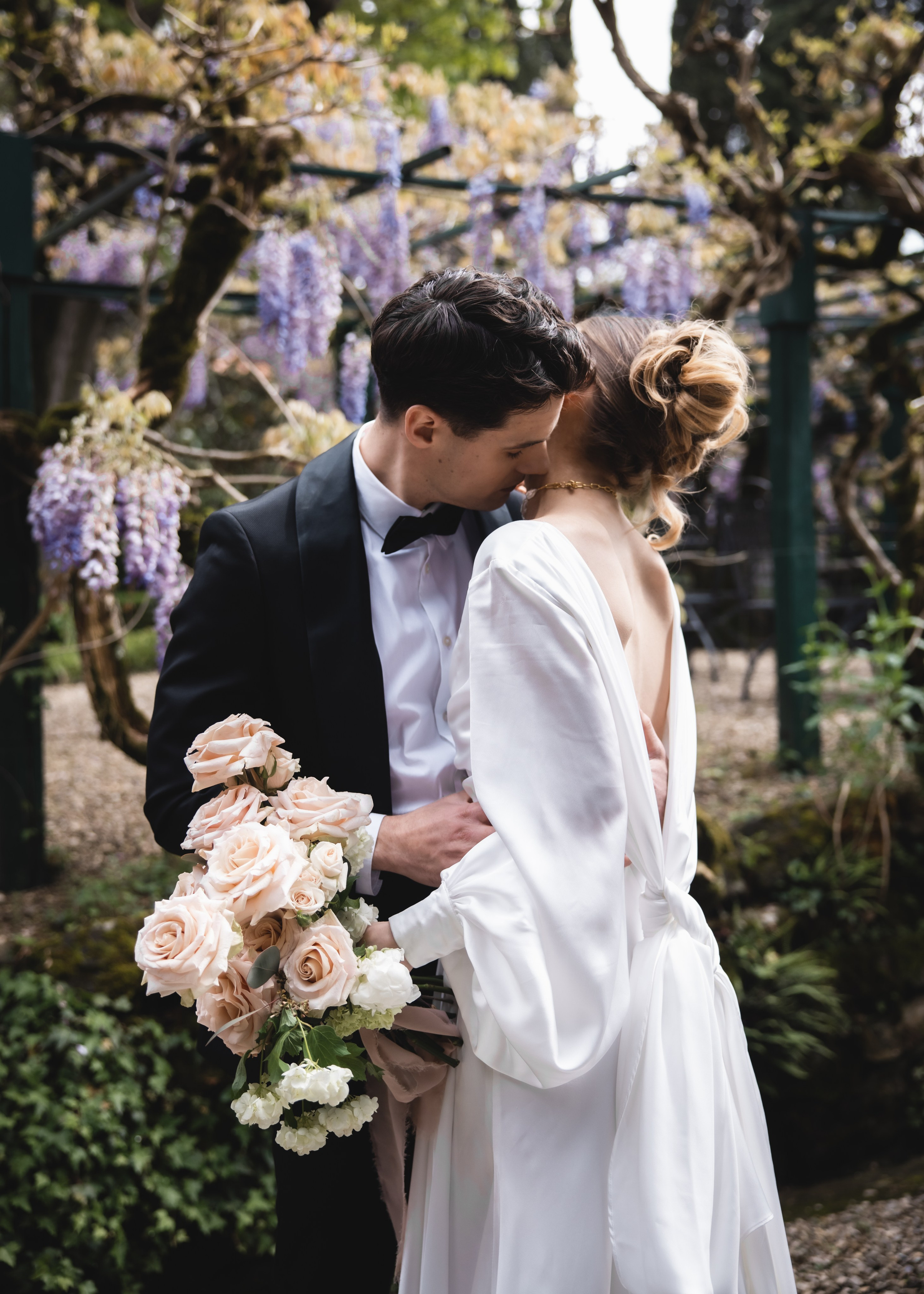 Tuscany Wedding Villa La Commenda Concordia. Professional wedding photographer in Copenhagen, Denmark — Julia Byron