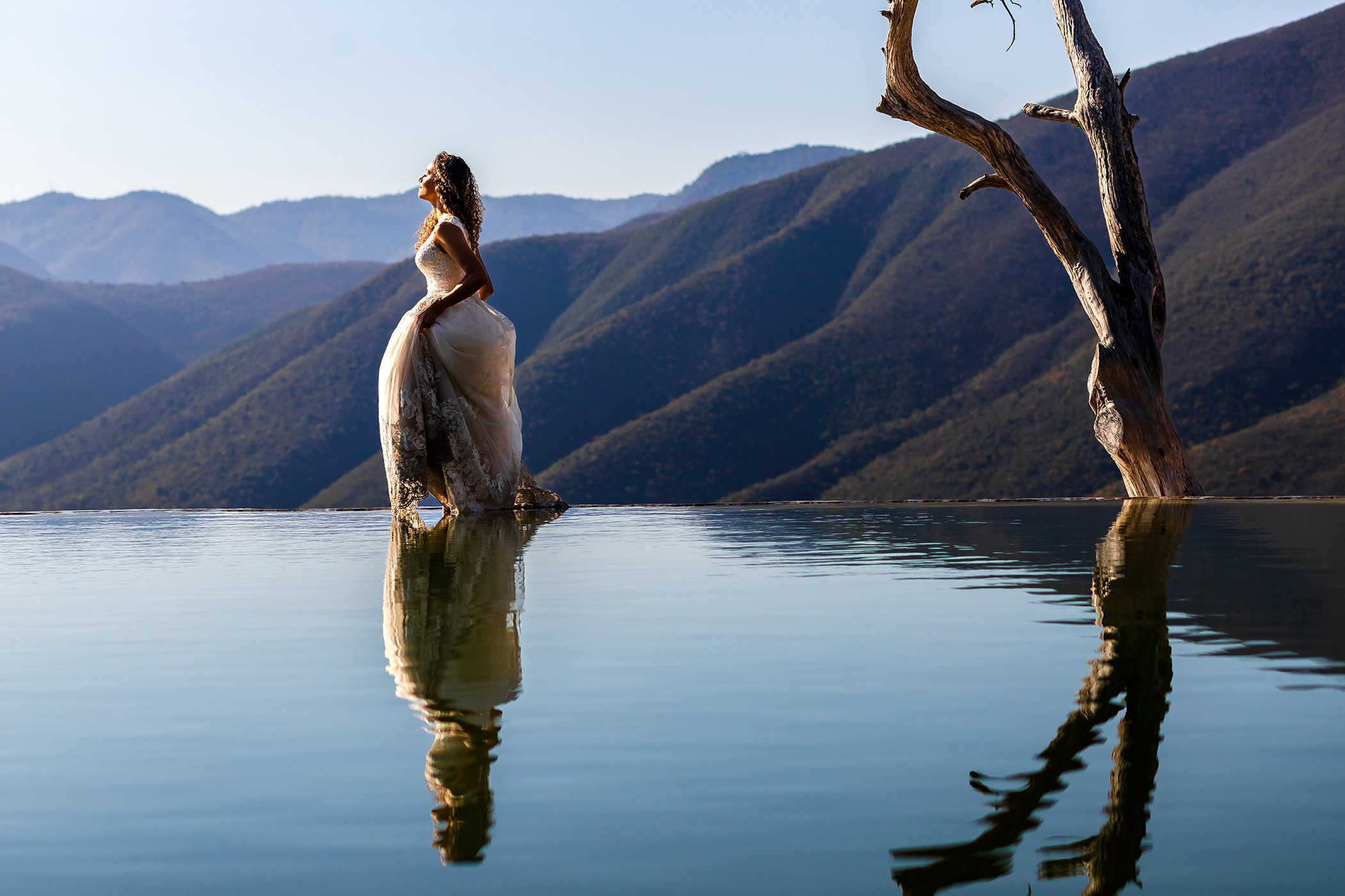 Post Boda. Principal