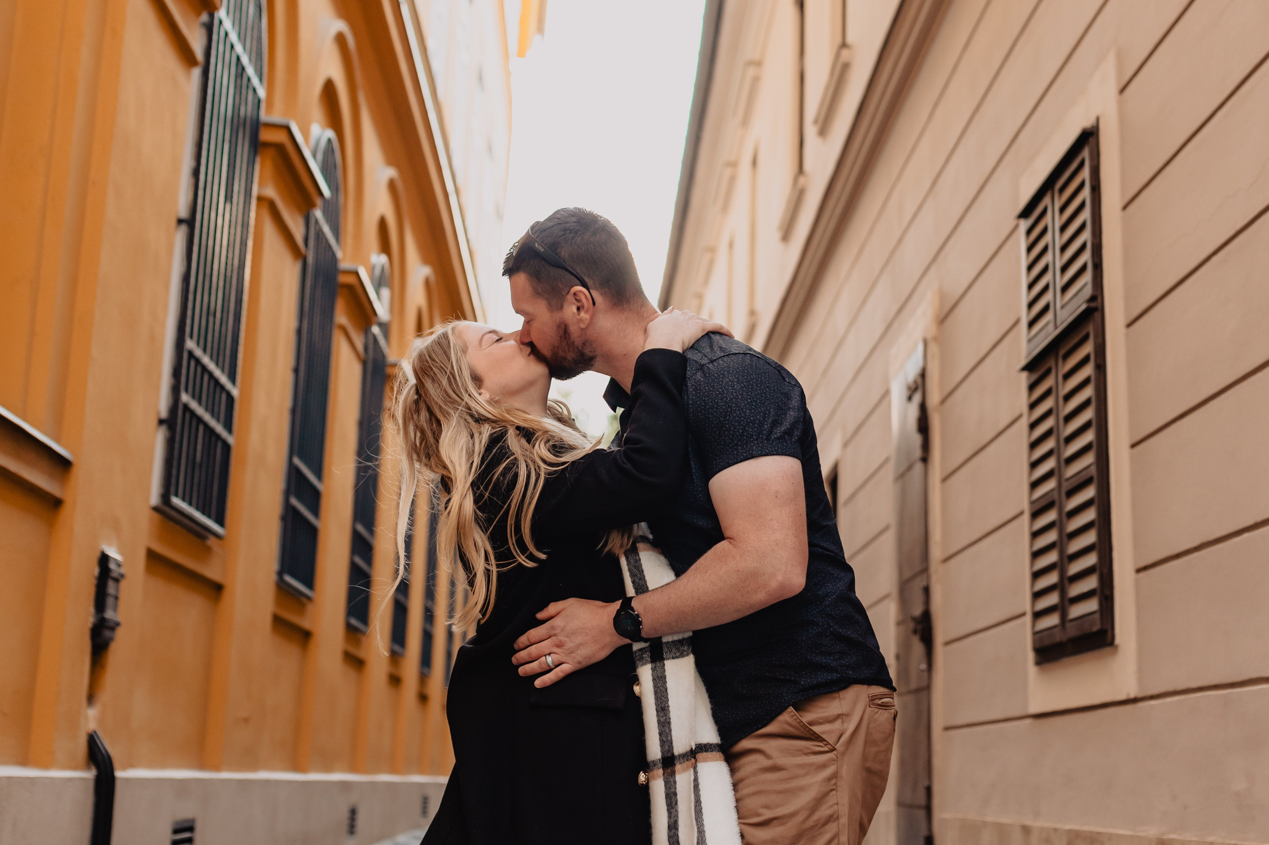 Fotograf de nunta — documenting your love story with a touch of editorial — wedding photographer