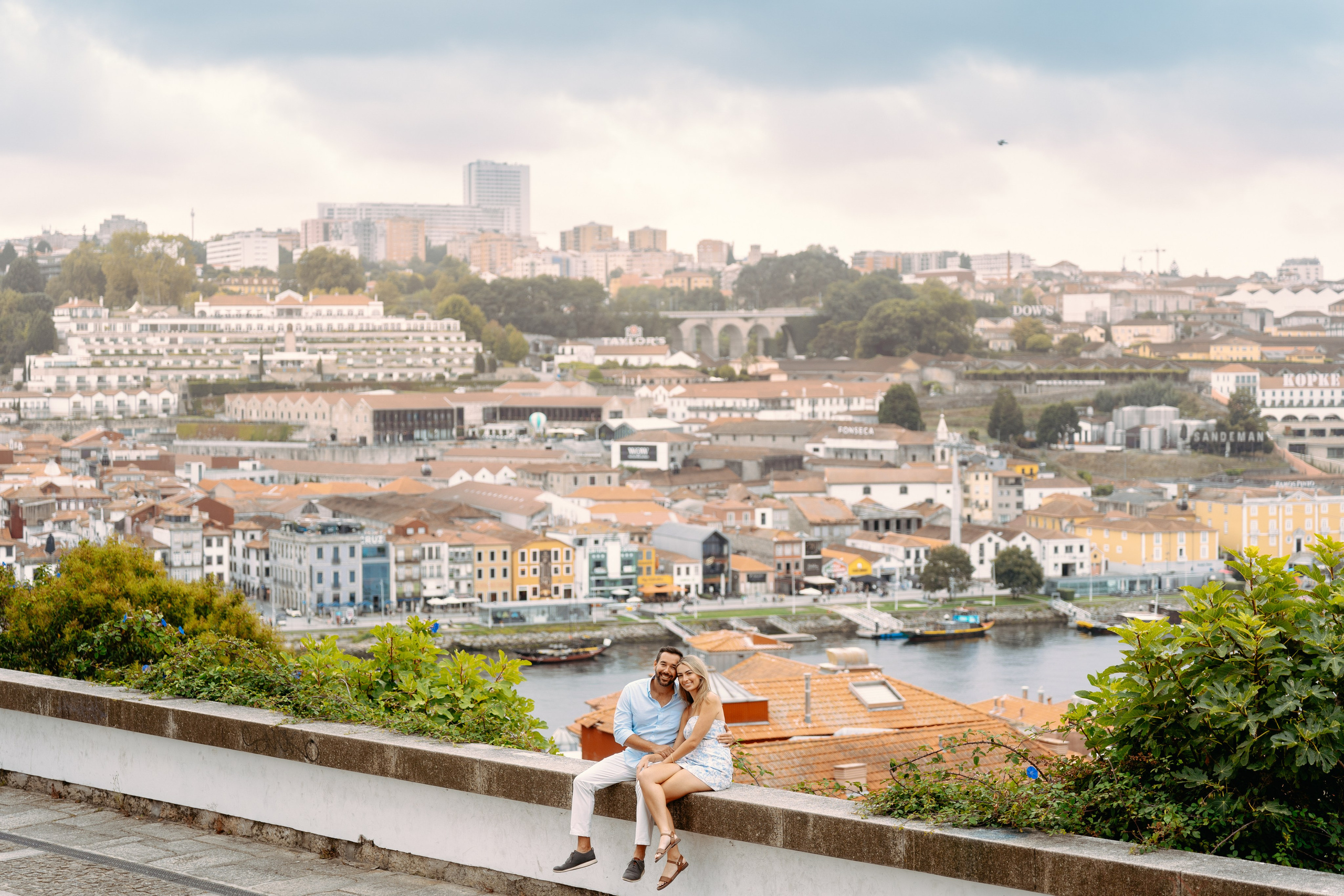 LOVE STORY IN PORTO. Sessões de fotos e vídeos, tours fotográficos em Portugal — WePortugal