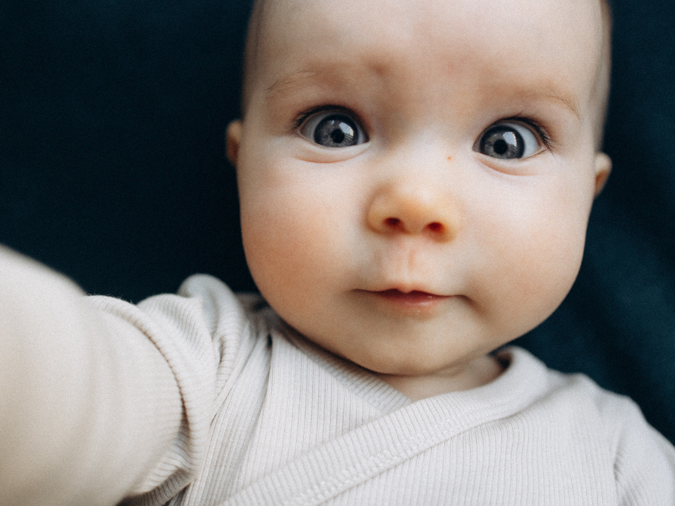 Mariia & Emma. Kristina, portrait and family photographer in Helsinki