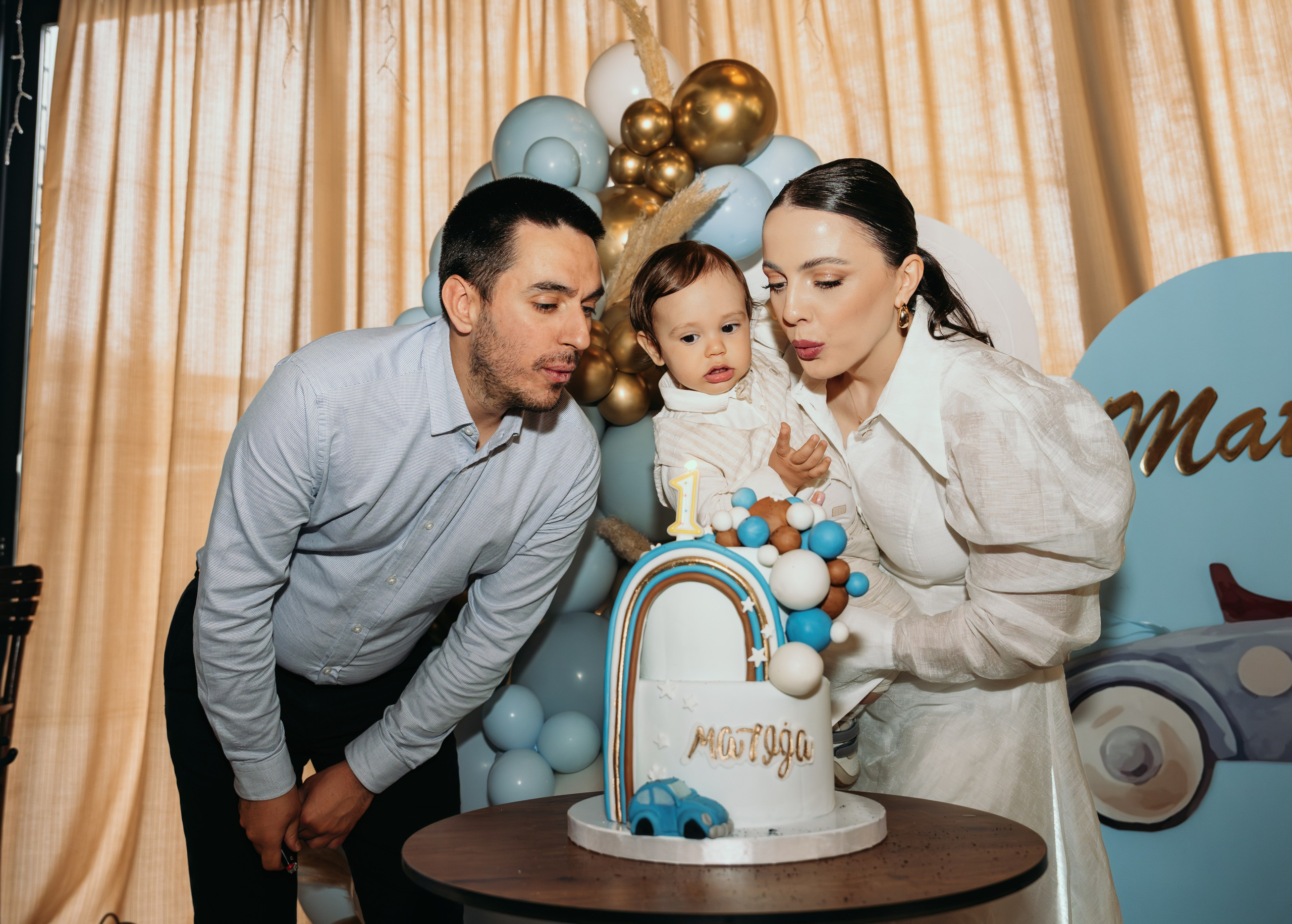 FOTOGRAFISANJE ROĐENDANA. DEČIJI FOTOGRAF BEOGRAD|FOTOGRAFISANJE KRŠTENJA|CAKE SMASH