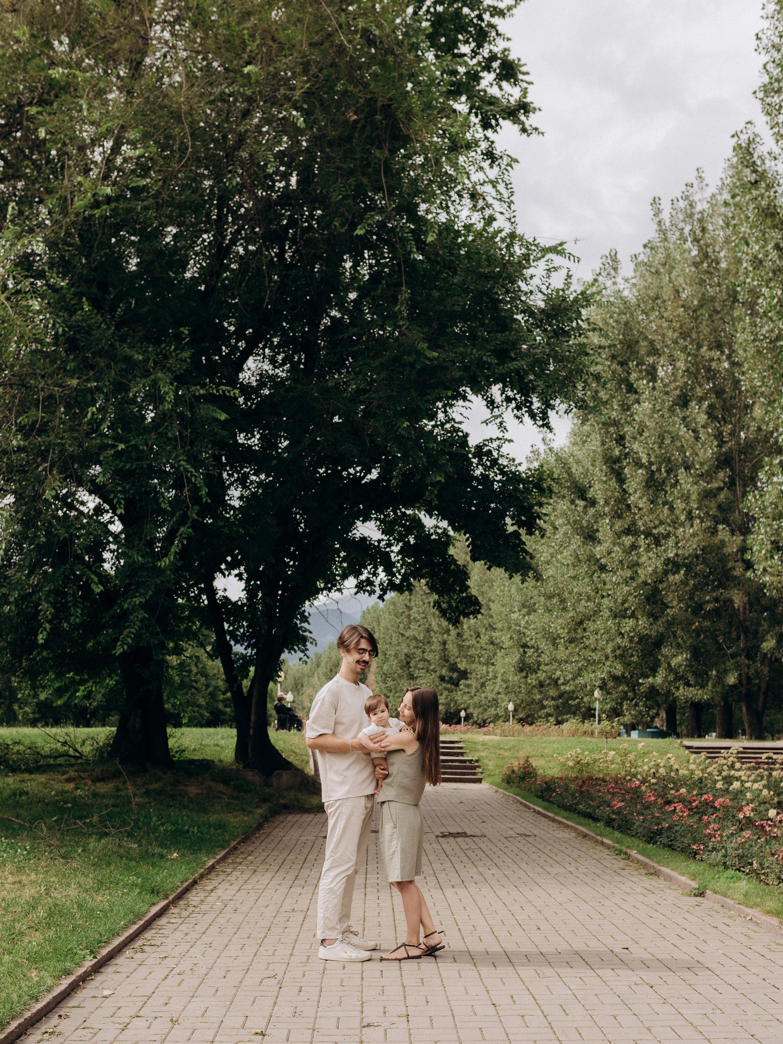 Ульяне годик. Индивидуальный и love story фотограф в Алматы Шарычева Ирина