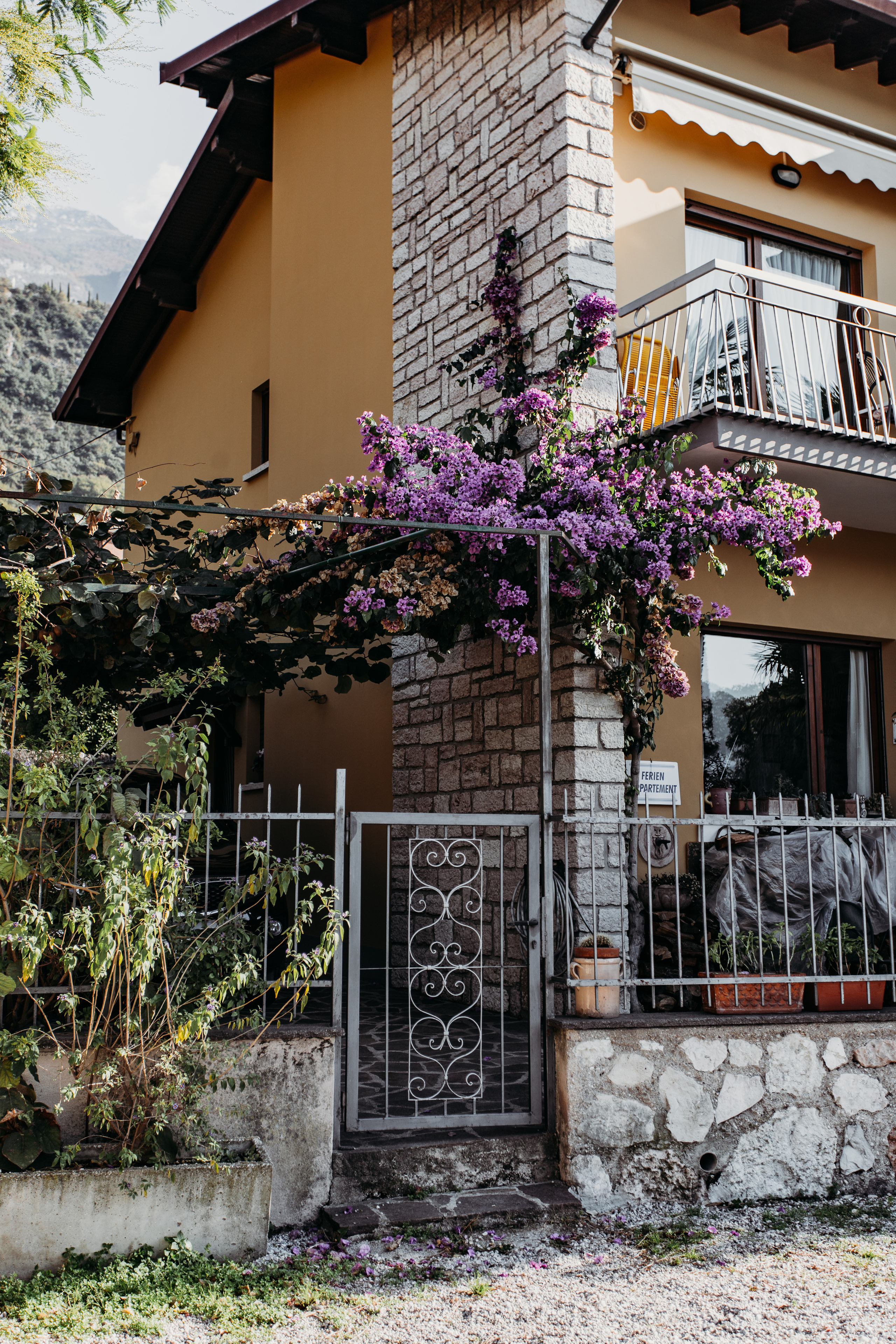 The atmosphere of Lake Garda