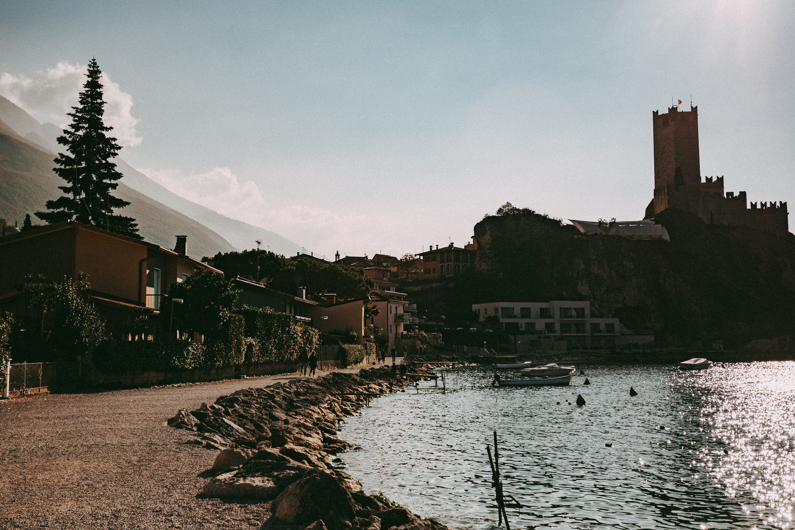 The atmosphere of Lake Garda