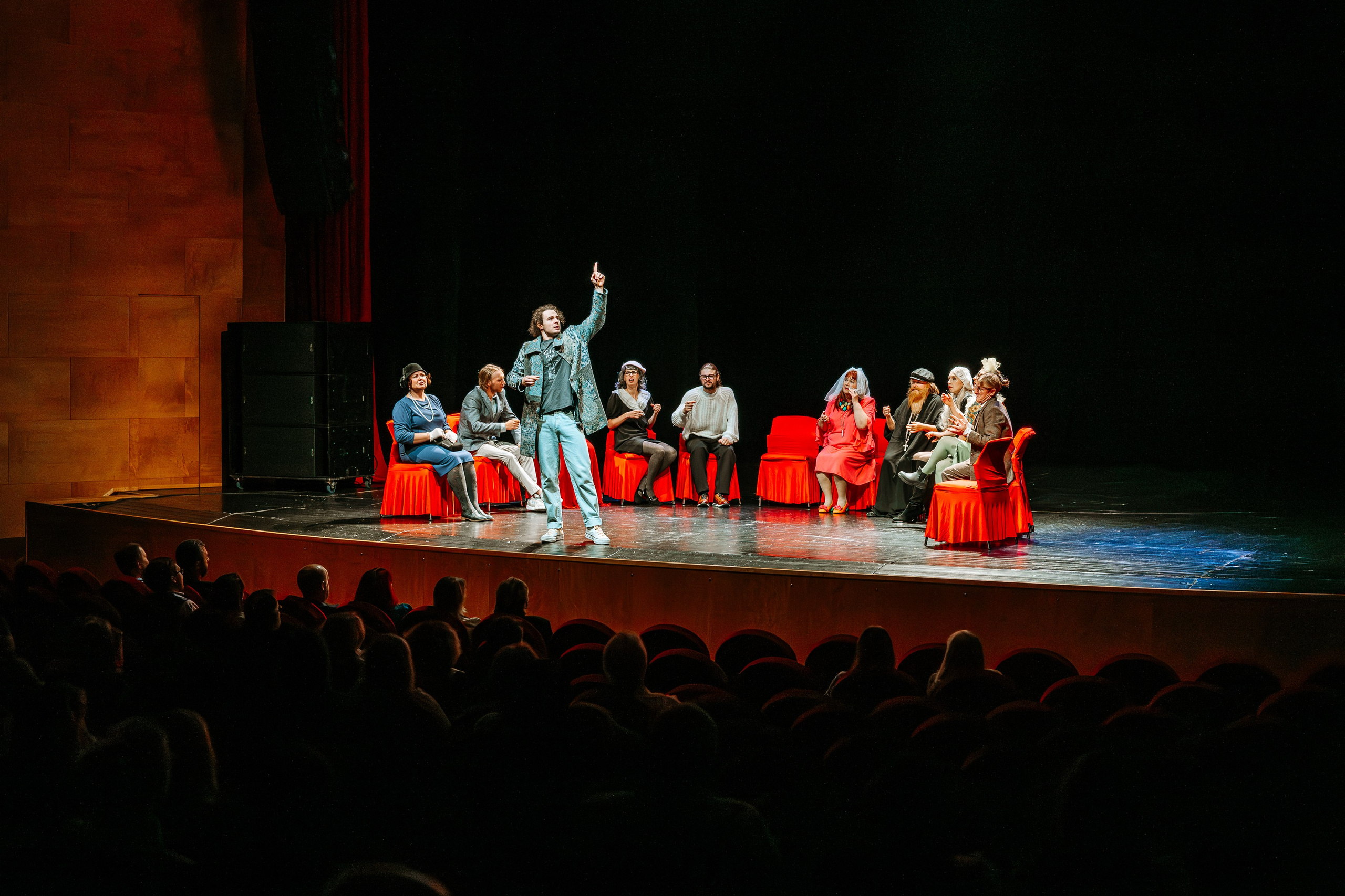 Garbo Teater „12 стульев“. Jelizaveta Gross - reportaaži- ja portreefotograaf Narvas