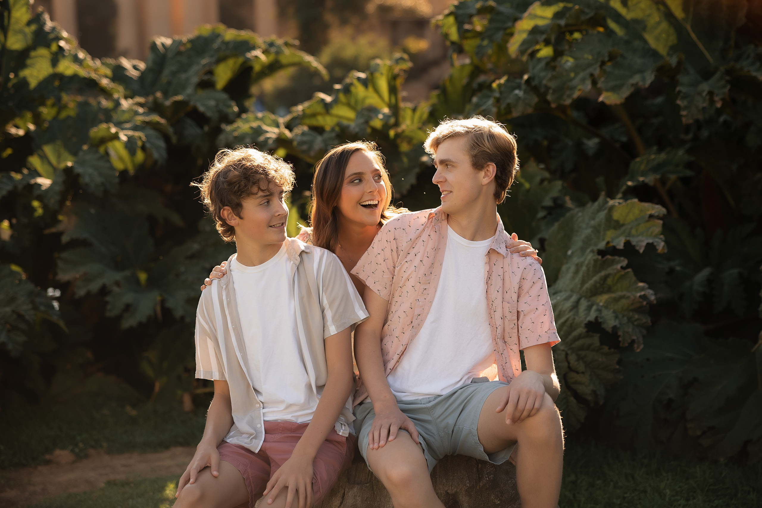 FAMILY & MATERNITY PHOTOGRAPHY. Couples & Families photographer in Bay Area, San Jose, California