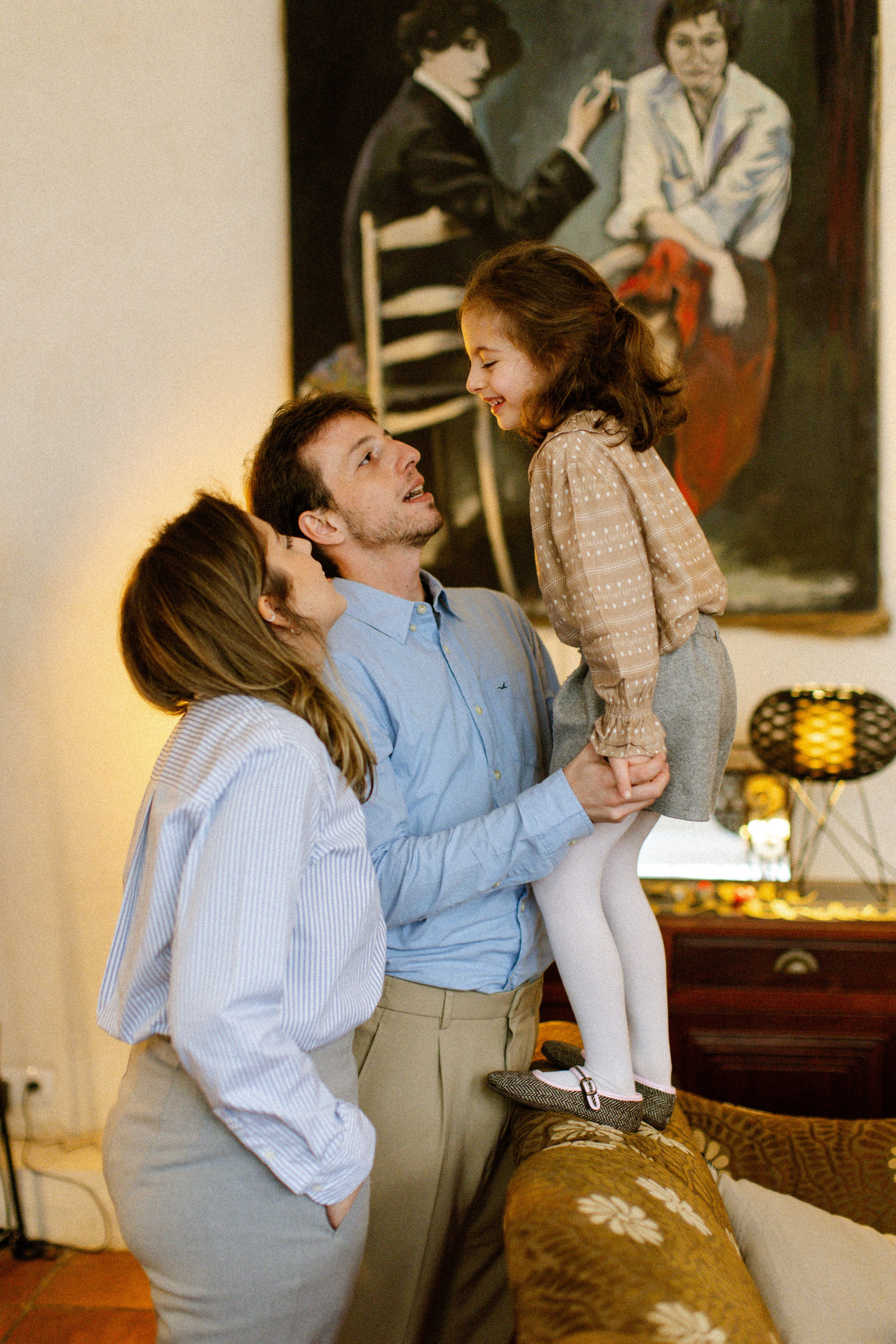Family At Home Photoshoot in Paris | Natural Lifestyle Photography. Paris Wedding Photographer