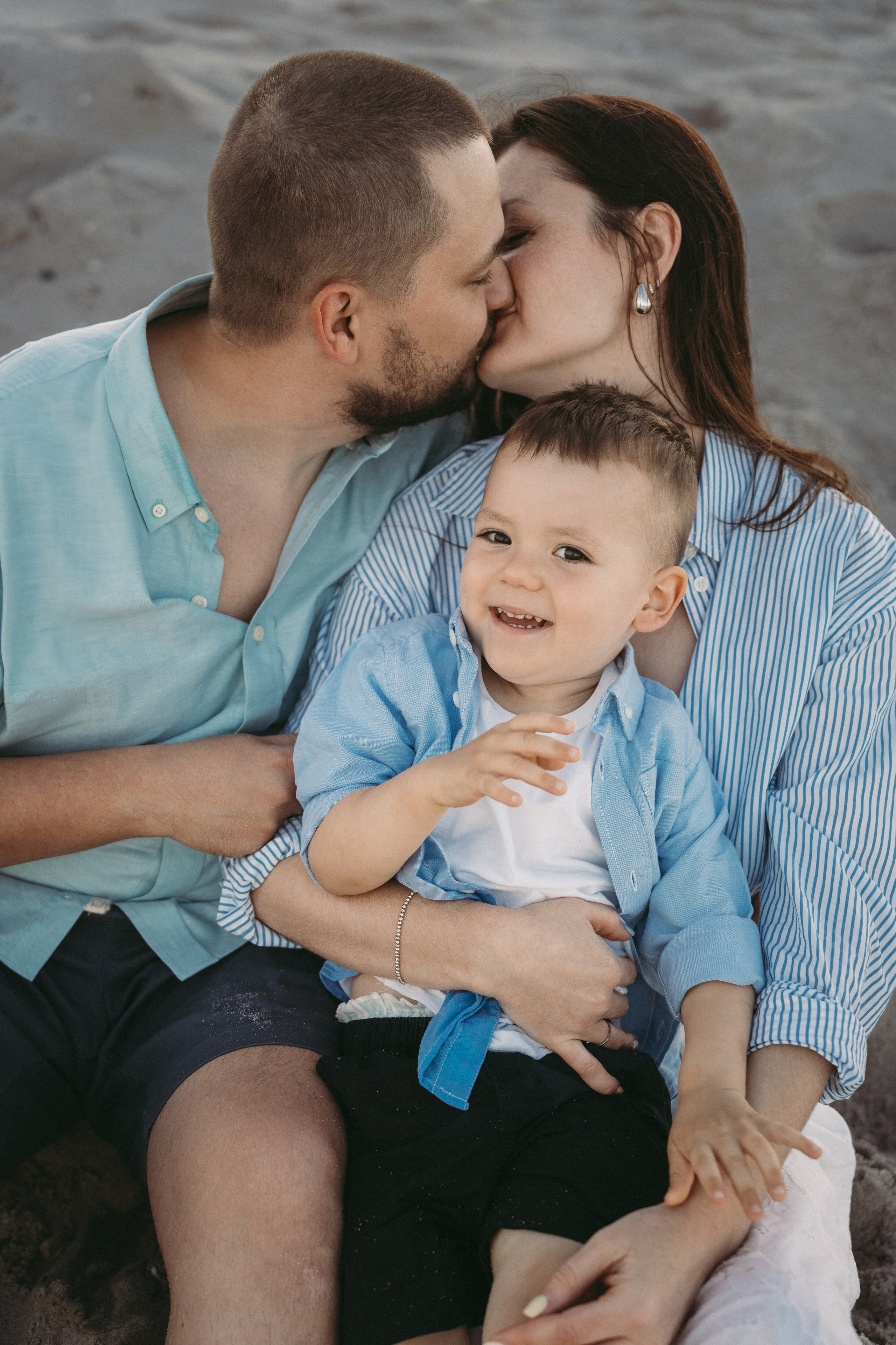Arthur, Tatyana, Daniel. Ocean. Wedding and family photographer and videographer PA, NJ, NY, DE, MD