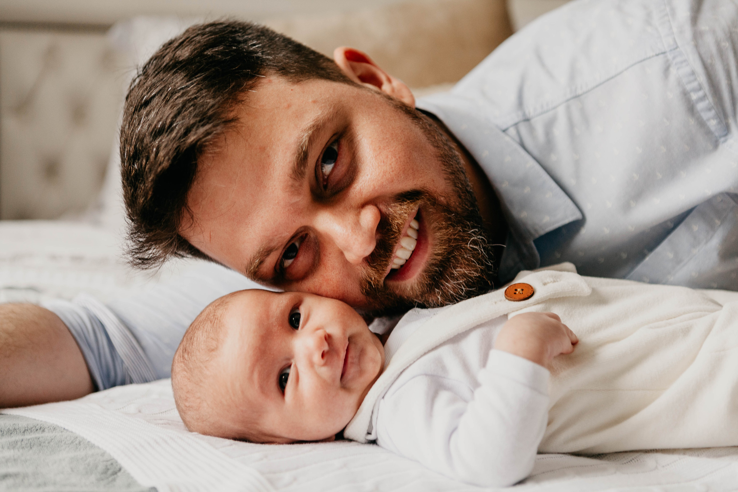Bebê em casa. Fotógrafa de família