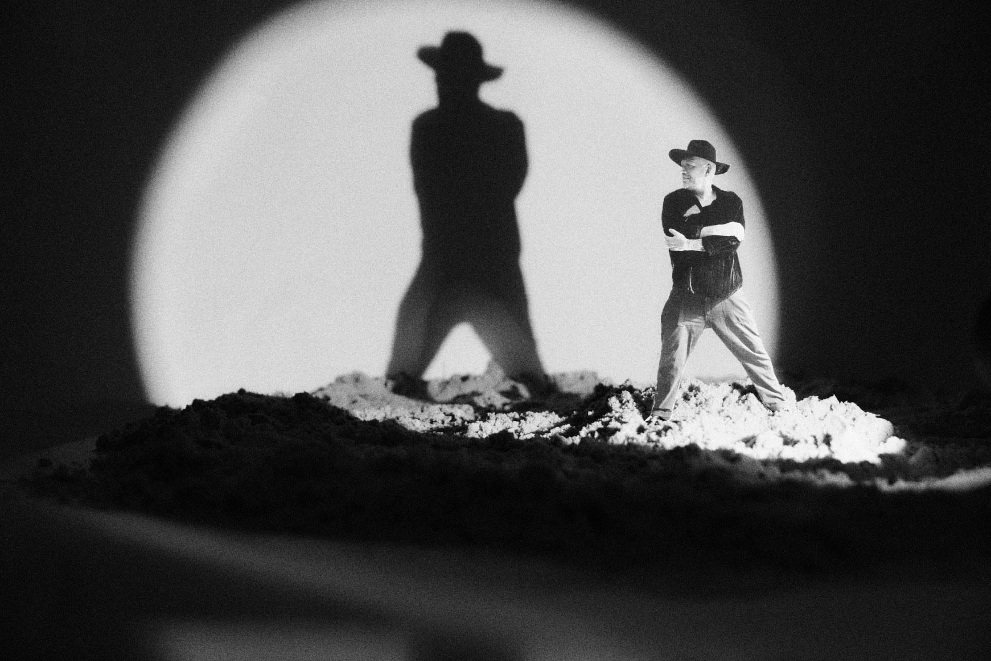 Paperverse. Petr Nabutov. Portrait photography, Cambodia