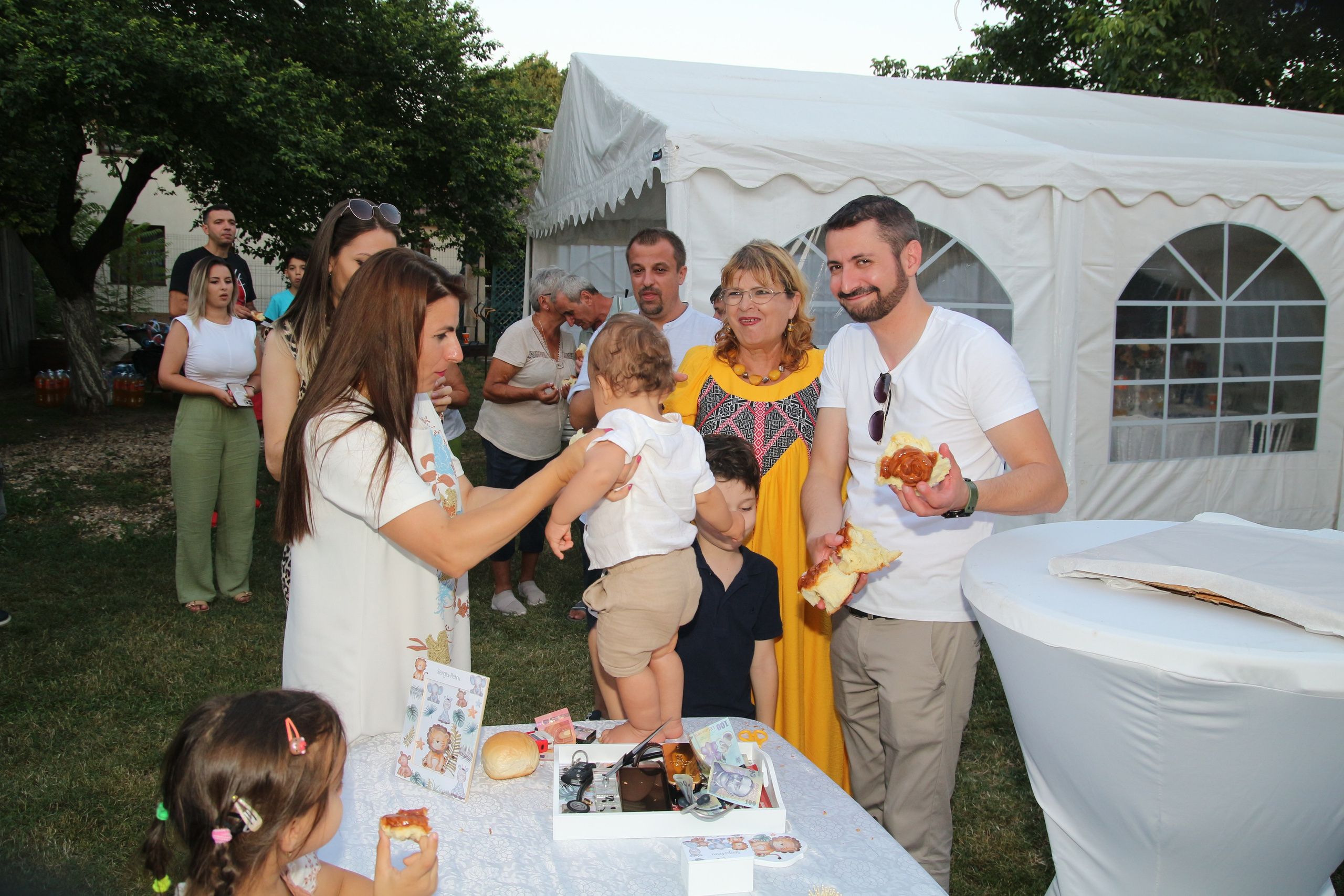 BYZO MEDIA. PETRU BYZO - family and children photographer in ROMANIA