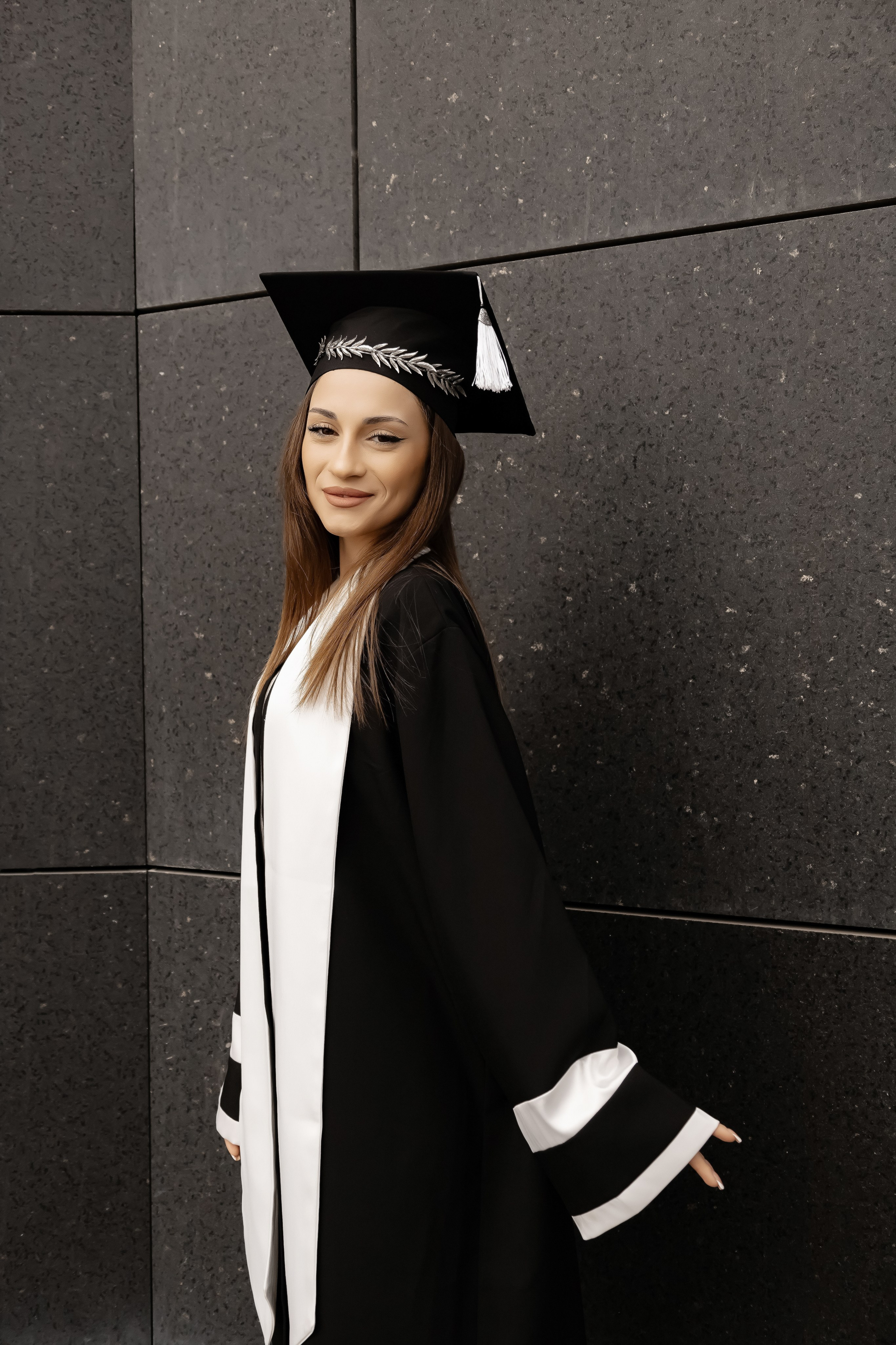 Premium mezun xalati, qara mezun geyimi, ag mezun libasi, qirmizi sarfli mezun paltari, mezun aksesuarlar, mezun papaqlari, mezun lentleri, mezun hediyyeleri, mezun fotosessiya geyimleri, mezun cekilisi ucun geyimler, mezun tedbirleri ucun aksesuarlar, mezun geyimlerinin icare ve satisi, premium mezun libaslari, mezun geyimleri online sifaris, mezun geyimleri Bakida, mezun geyimleri qiymetleri, mezun geyimleri modelleri, Mezun cekilisi, mezun fotosessiyasi, mezun cekilisi ucun geyimler, mezun mantiyasi cekilisi, mezun fotosessiya ideyalari, mezun gunu fotosessiya, mezun xatireleri, mezun papaqlari ile fotosessiya, mezun lentleri ile cekilis, ferdi mezun fotosessiyasi, qrup mezun cekilisi, mezun fotosessiya mekani, mezun ucun ideal cekilis fonlari, mezun fotosessiya aksesuarlari, mezun albomu sekilleri, mezun cekilisi poza ideyalari, universitet mezun fotosessiyasi, kollektiv mezun fotosessiyasi, mezun xalatlari ile cekilis, mezun mantiyasi fotosessiyasi, mezun geyimleri ile professional cekilis, mezun tebrik fotosessiyasi, en yeni mezun cekilis trendləri, mezun fotosessiya xidmetleri, premium mezun cekilisi, mezun cekilisi ucun dekorlar, mezun fotosessiyasi aksesuarlar, mezun gunu en gozel fotolar, mezun cekilisi fotostudiya, bakida mezun fotosessiyasi, xaricde mezun cekilisi, mezun gunune ozel cekilis,Məzun mantiyaları, eksklüziv məzun geyimləri, ağ və qara məzun libasları, məzun üçün xüsusi şarf modelləri, məzun papağı və aksesuarları, fərdi dizayn məzun geyimləri, məzun tədbiri üçün ən yaxşı seçimlər, məzun fotosessiyası üçün ideal libaslar, məzun mərasimi geyimləri, keyfiyyətli məzun mantiyası, rahat və şık məzun geyimləri, məzun üçün lent və tac modelləri, məzun simvolik medalları, icarəyə verilən məzun libasları, məzun geyimlərinin sərfəli qiymətləri, onlayn məzun geyimi sifarişi, məzun paltarı mağazası, dəbli məzun geyimləri, premium məzun mantiyalarının satışı, universitet məzunları üçün mantiyalar, kollektiv məzun geyimləri, məktəb məzunları üçün geyimlər, diplom mərasimi üçün geyimlər, fərqli rəngdə məzun libasları, ən yeni məzun geyimləri, rahat və premium məzun geyimi seçimləri, Bakıda məzun geyimi mağazası, məzun üçün ən yaxşı libaslar