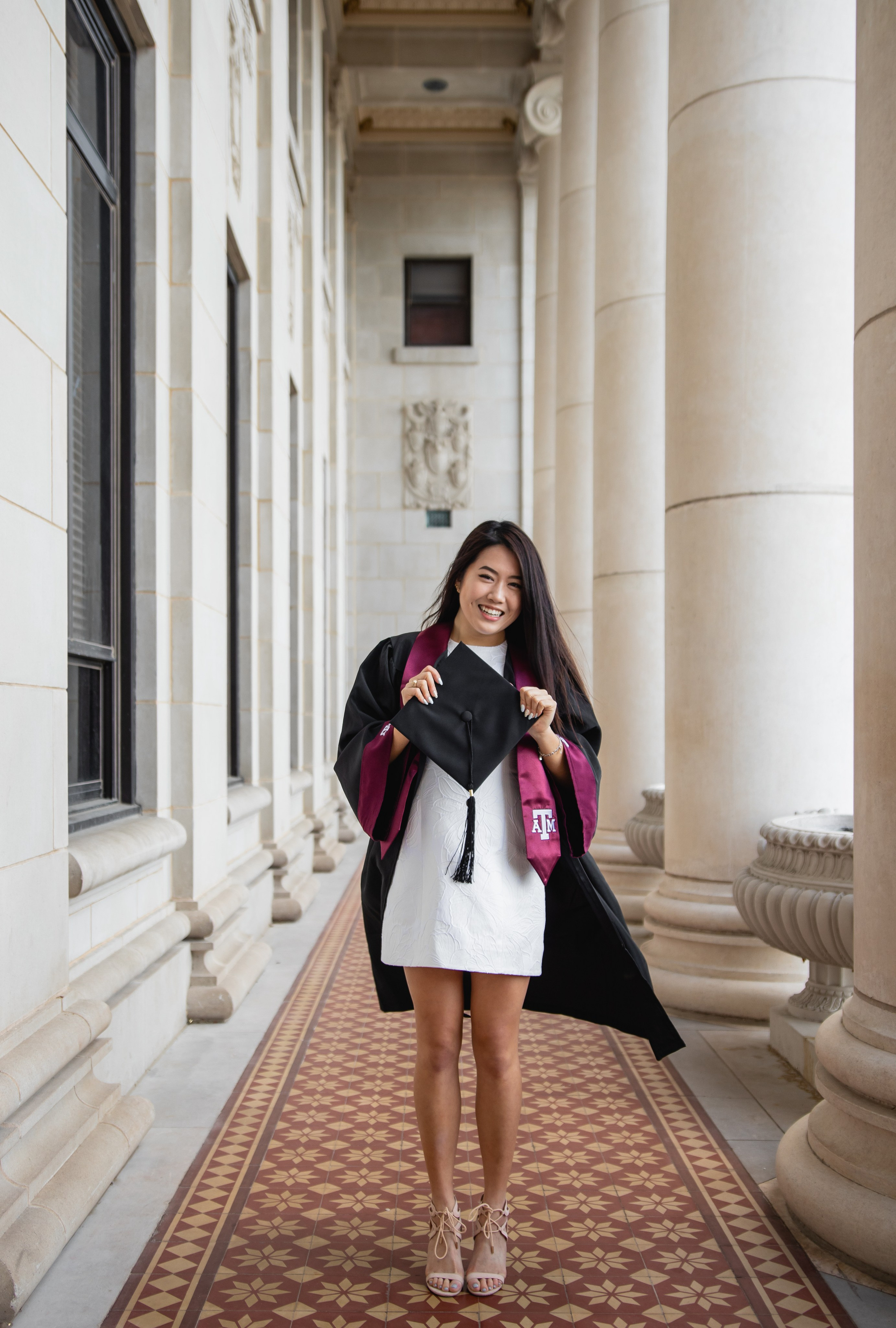 Kelly's senior photoshoot at Texas A&M University