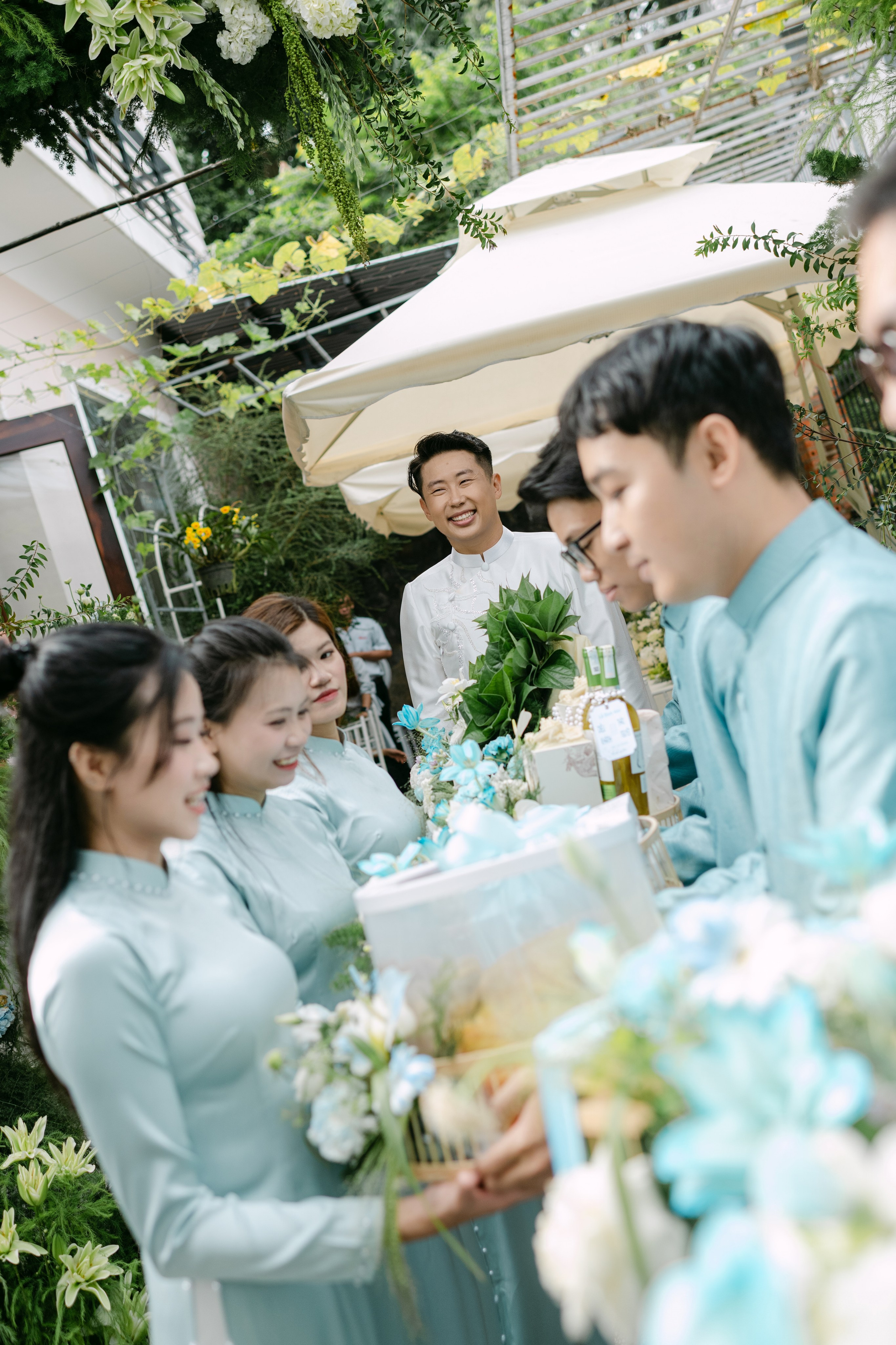 Khanh + Nguyen | Photojournalism. BenColor Studio