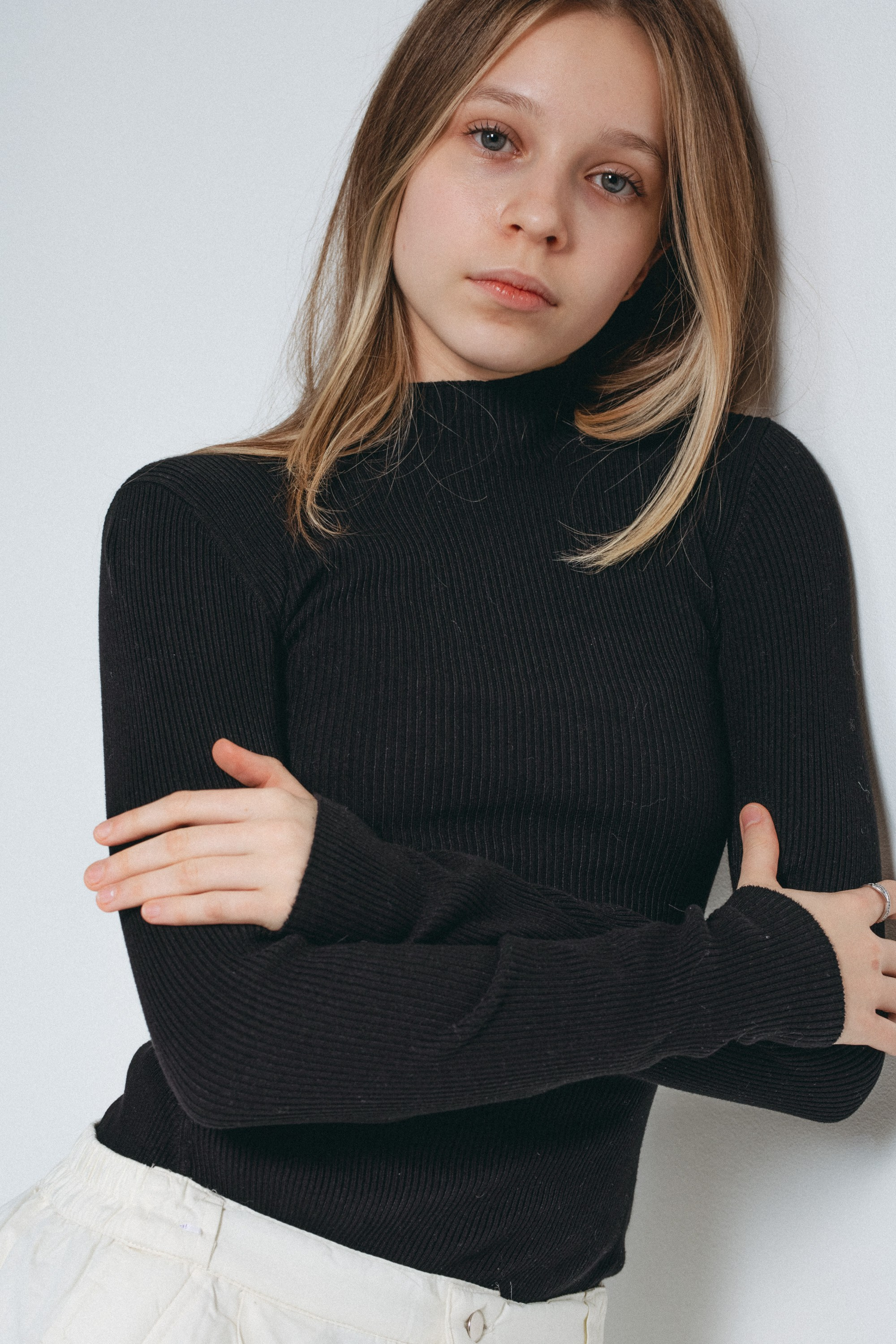 Mallikuvaus ● Lisa. Valokuvaaja Lahti, Helsinki Elena Salonen