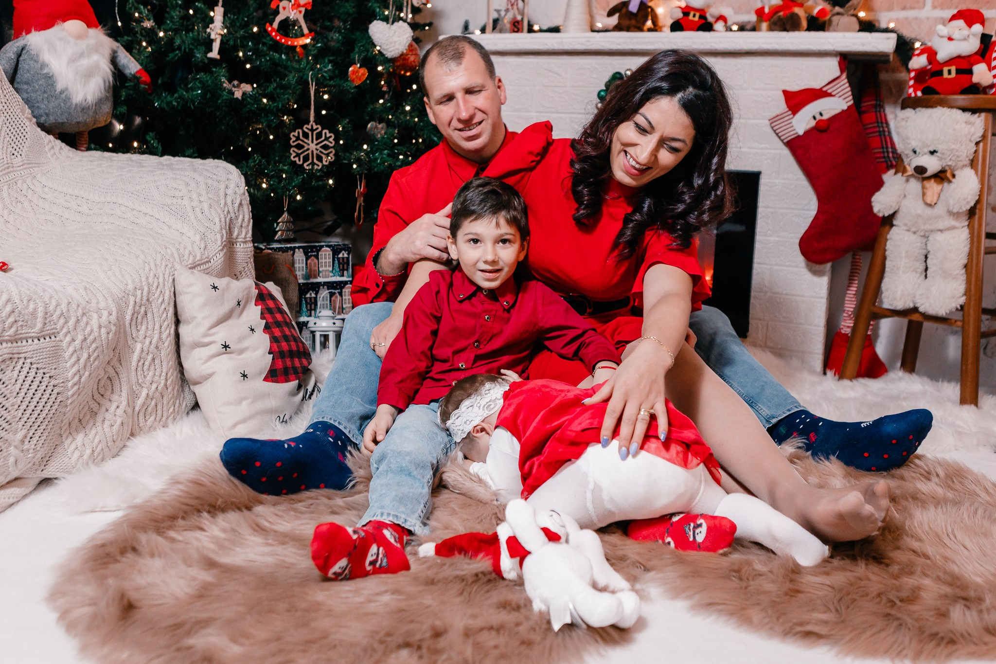 Happy. FotoACTIV.ro - Imaginea ta contează