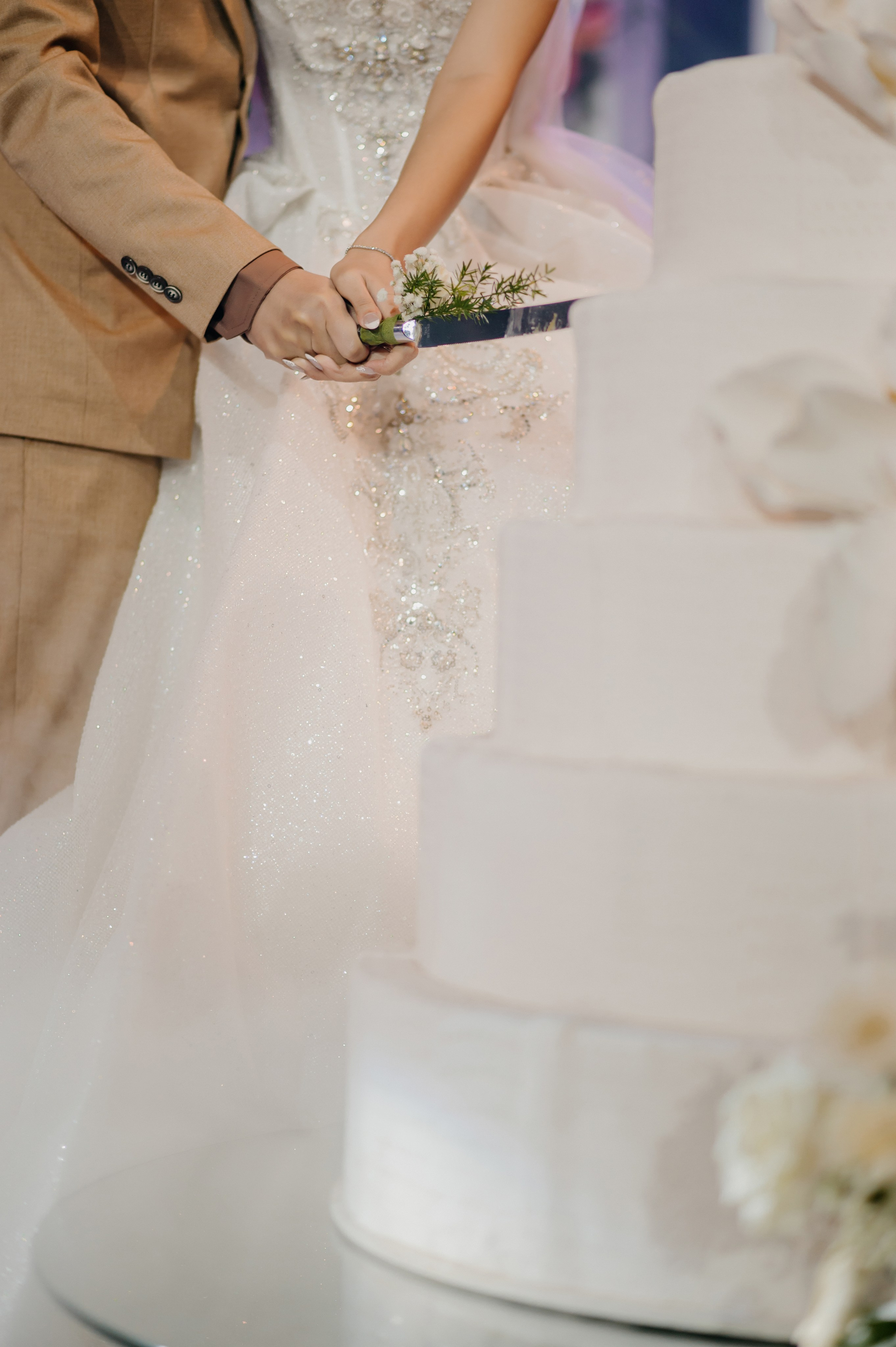 KHANG & QUYEN / Lavela Hotel. Saigon Wedding Present | Art Beyond Moments