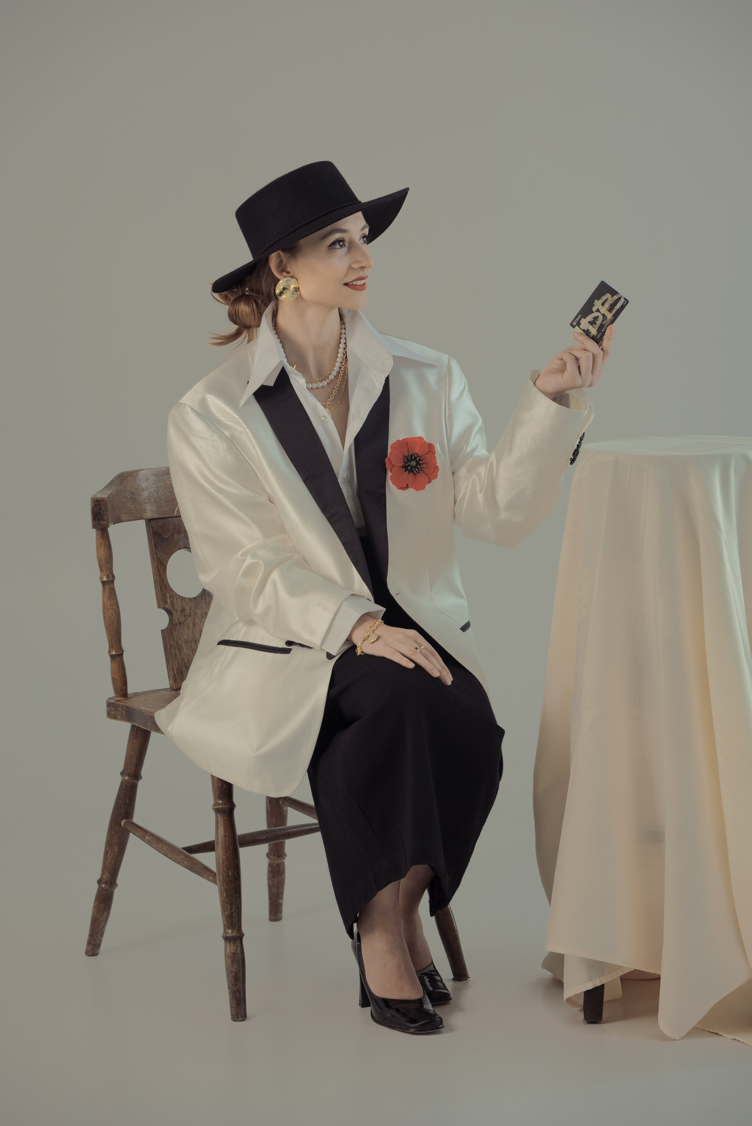 красивая студийная фотосессия в Ереване с моделями