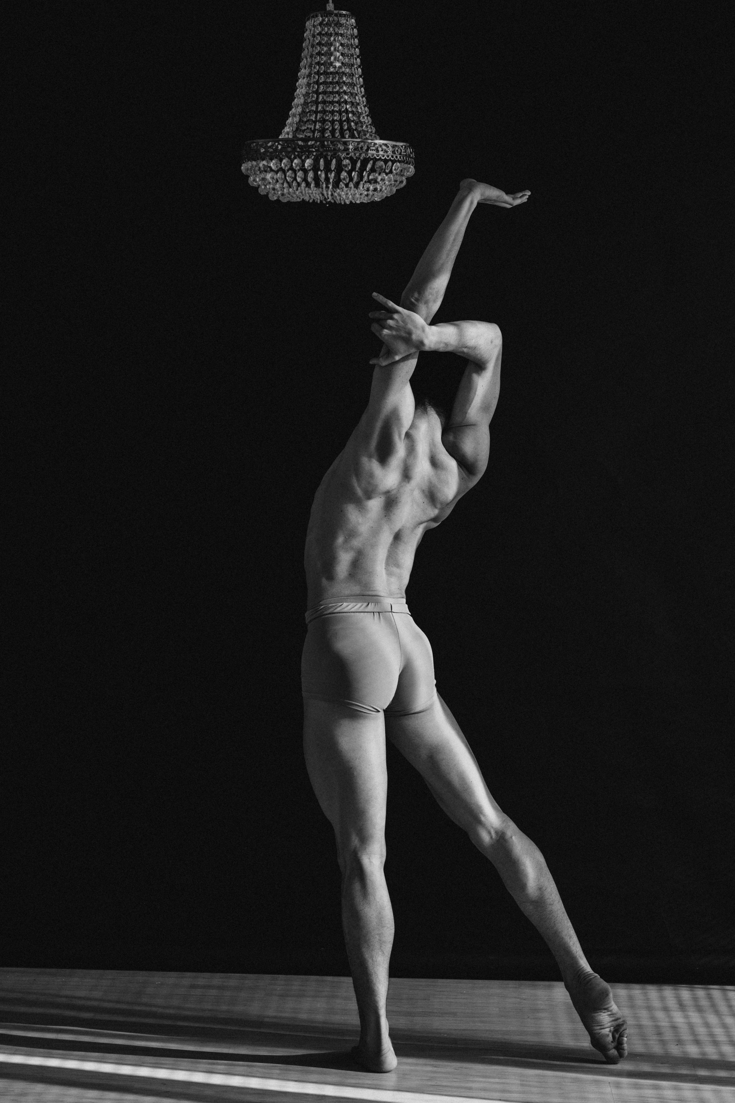 DANCERS. Victoria Olonen – Cinematic Portrait Artist | Helsinki & Europe