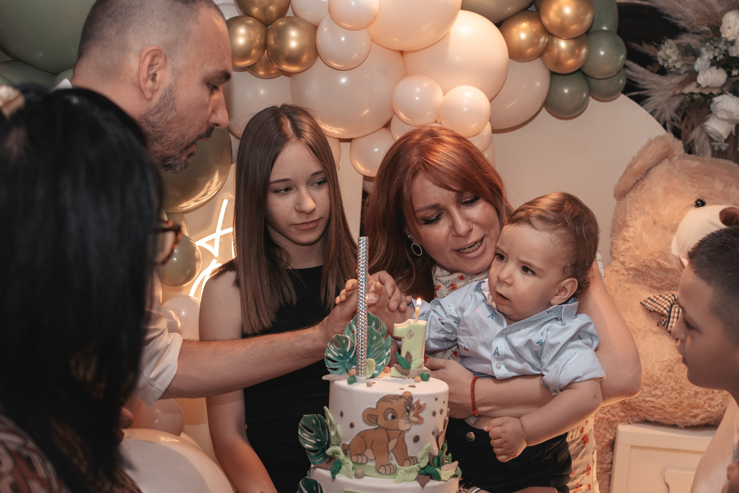 Lazar, krštenje i rođendan. BambinaaPhotography