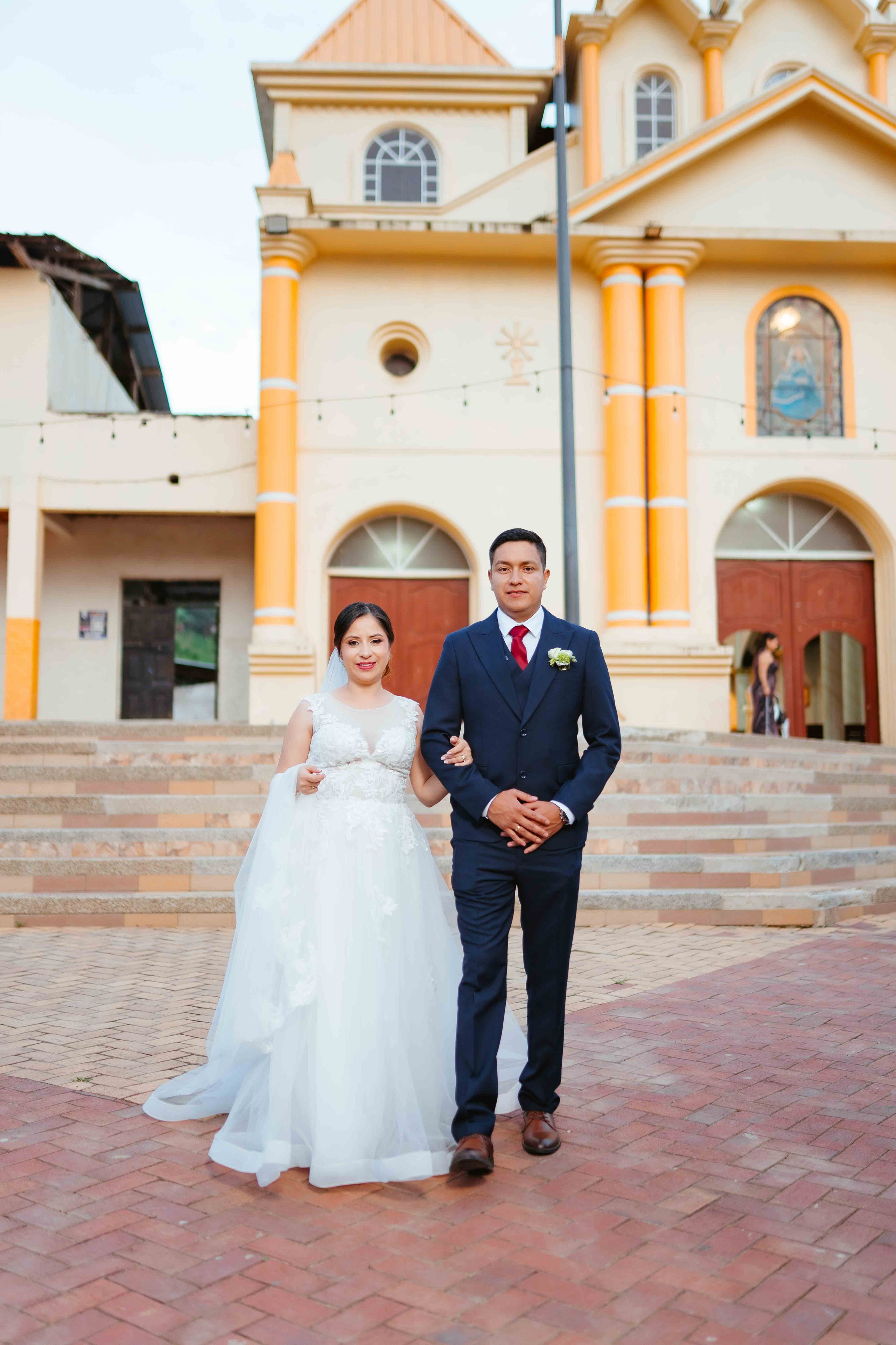 Jennifer y Vladimir. Fotógrafo de bodas en Loja Ecuador | Piero Alvarez PH