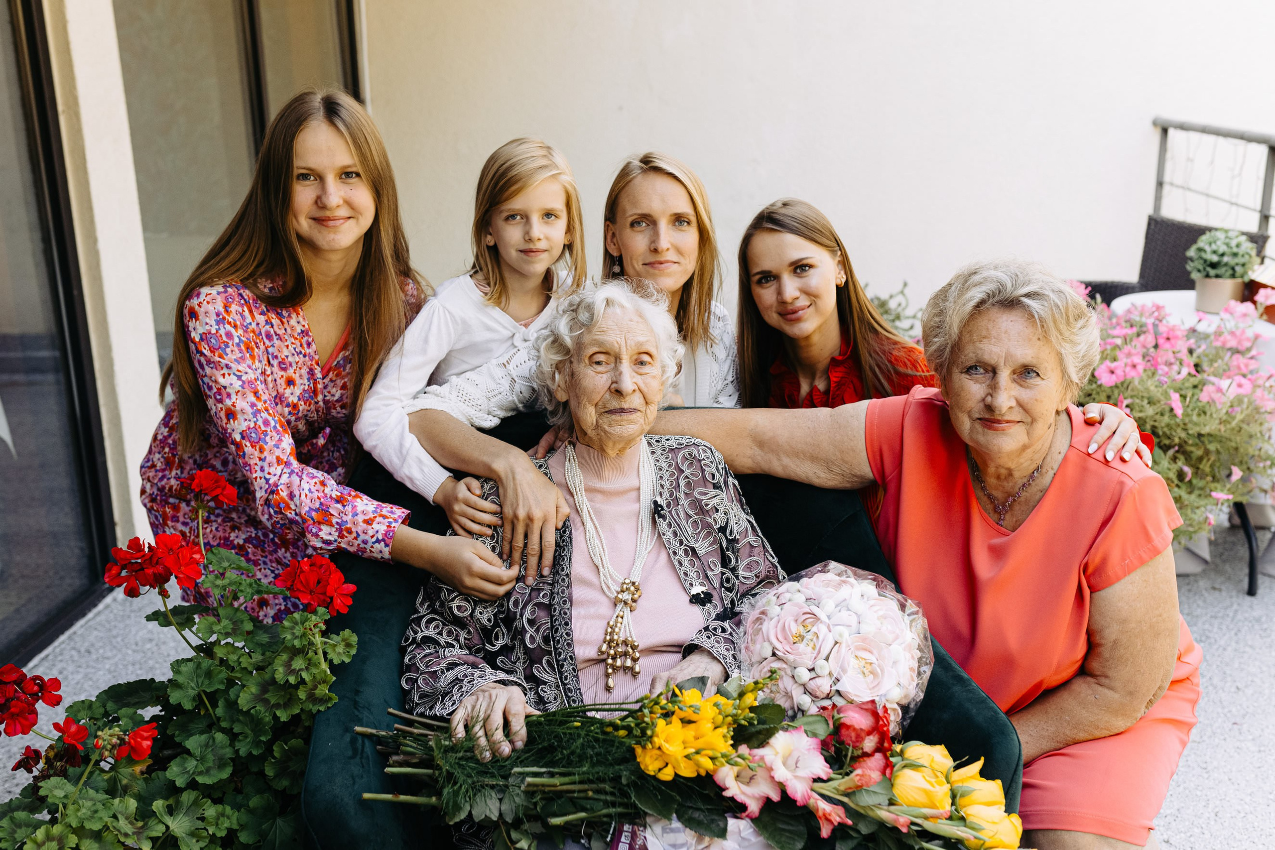Ģimenes svētki, dzimšanas diena, bērnu fotogrāfs ar pieredzi